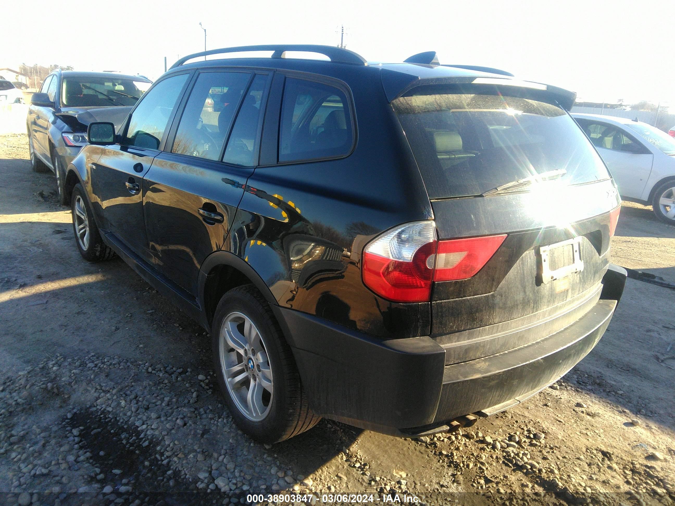 Photo 2 VIN: WBXPA93455WD15515 - BMW X3 