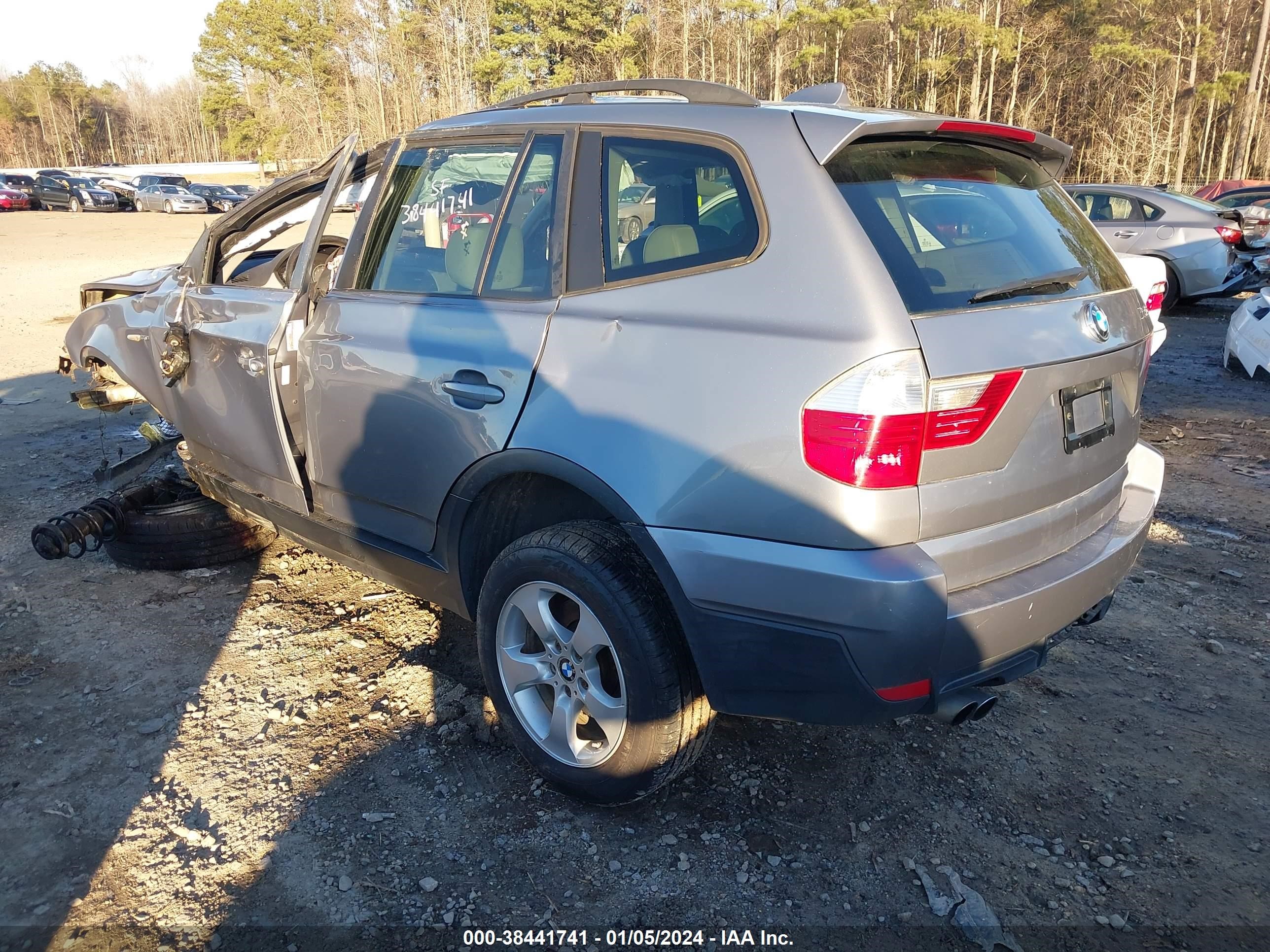 Photo 2 VIN: WBXPC93407WF21659 - BMW X3 