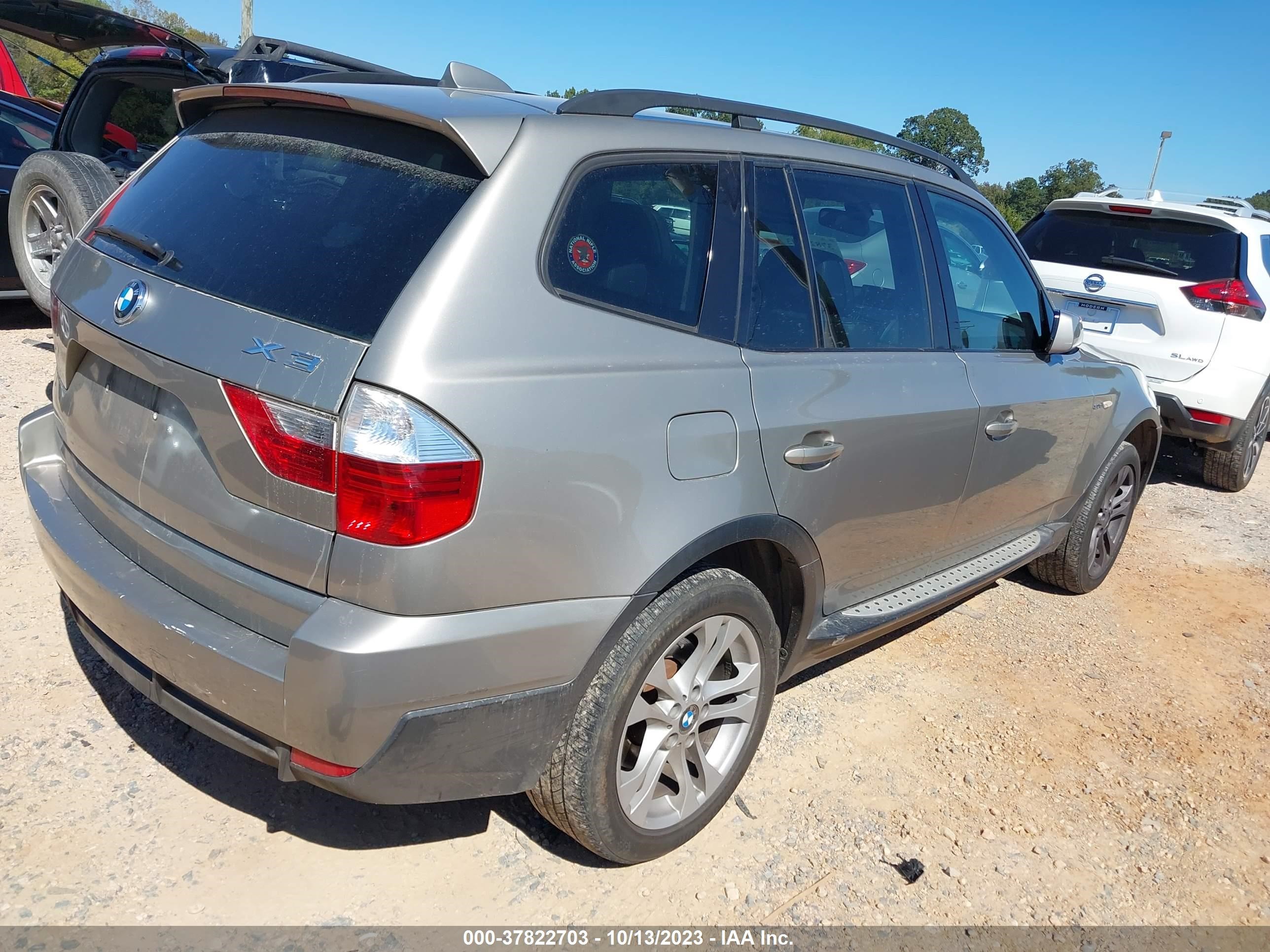 Photo 3 VIN: WBXPC93408WJ08820 - BMW X3 