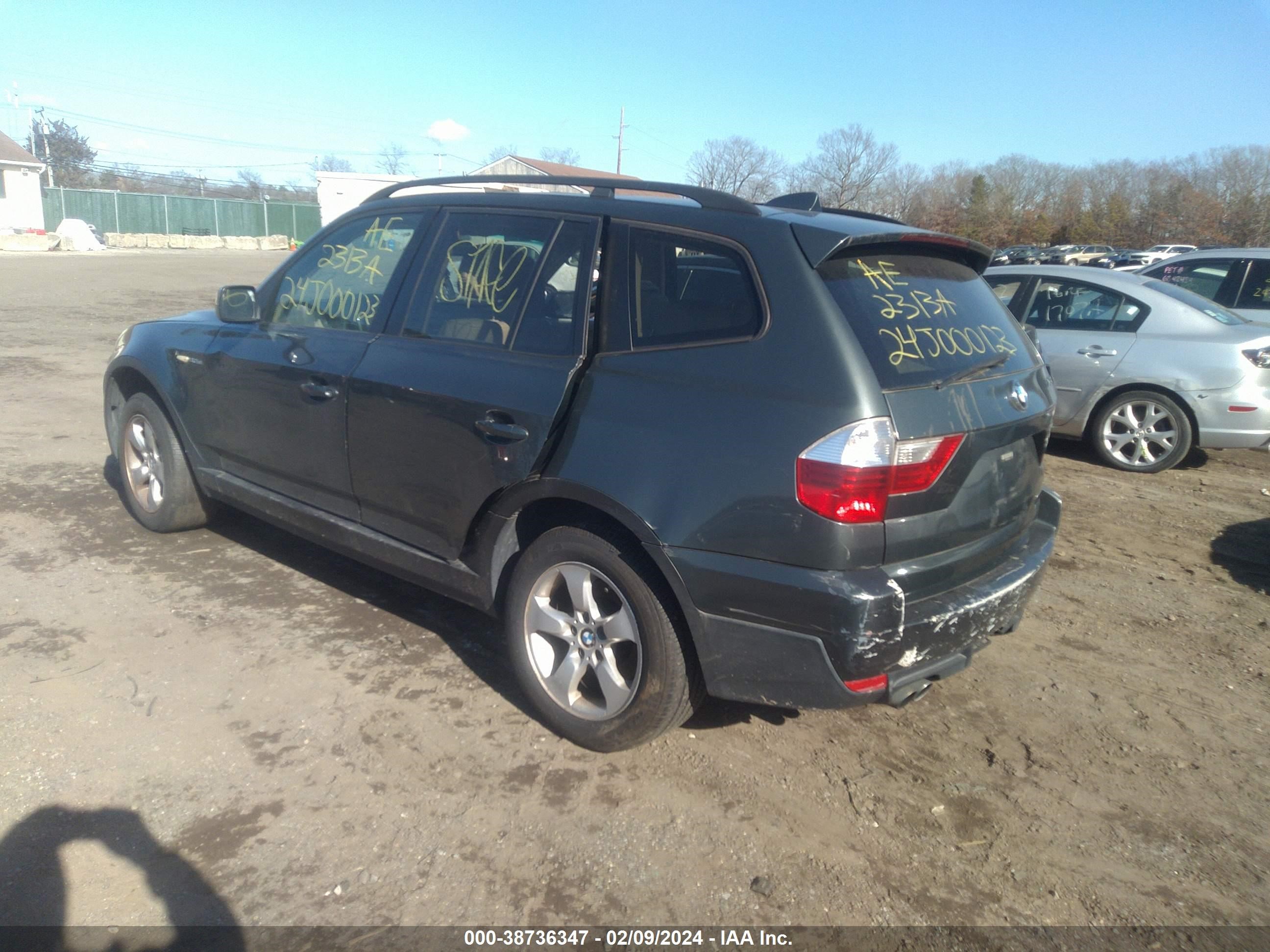 Photo 2 VIN: WBXPC93408WJ19140 - BMW X3 