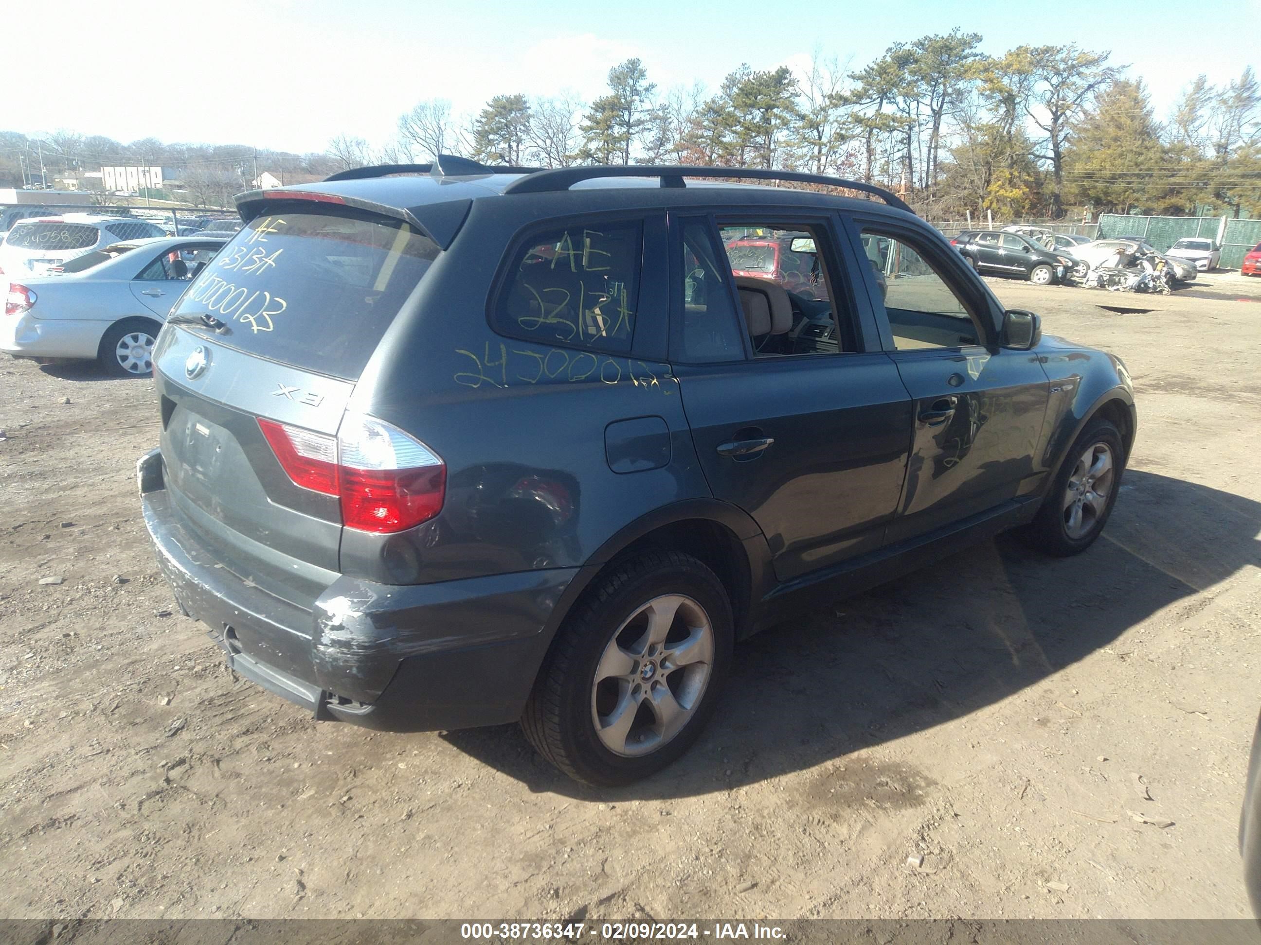 Photo 3 VIN: WBXPC93408WJ19140 - BMW X3 