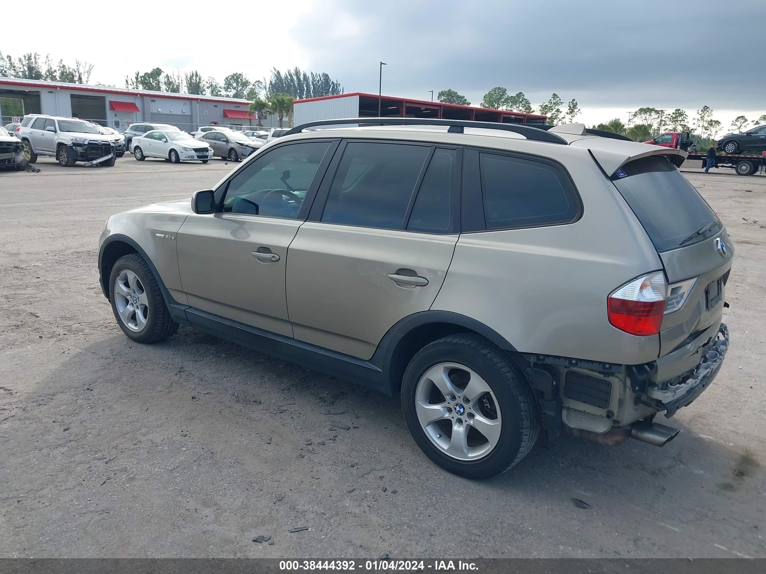 Photo 2 VIN: WBXPC93417WF15224 - BMW X3 