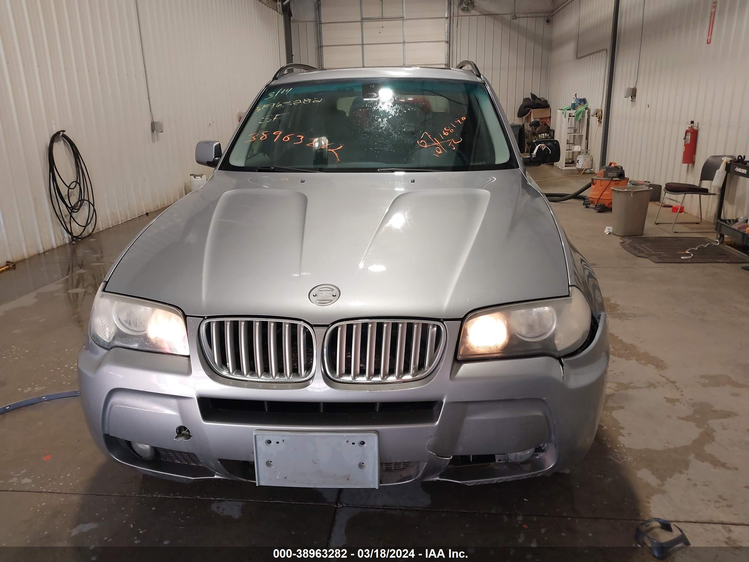 Photo 11 VIN: WBXPC93417WF16695 - BMW X3 