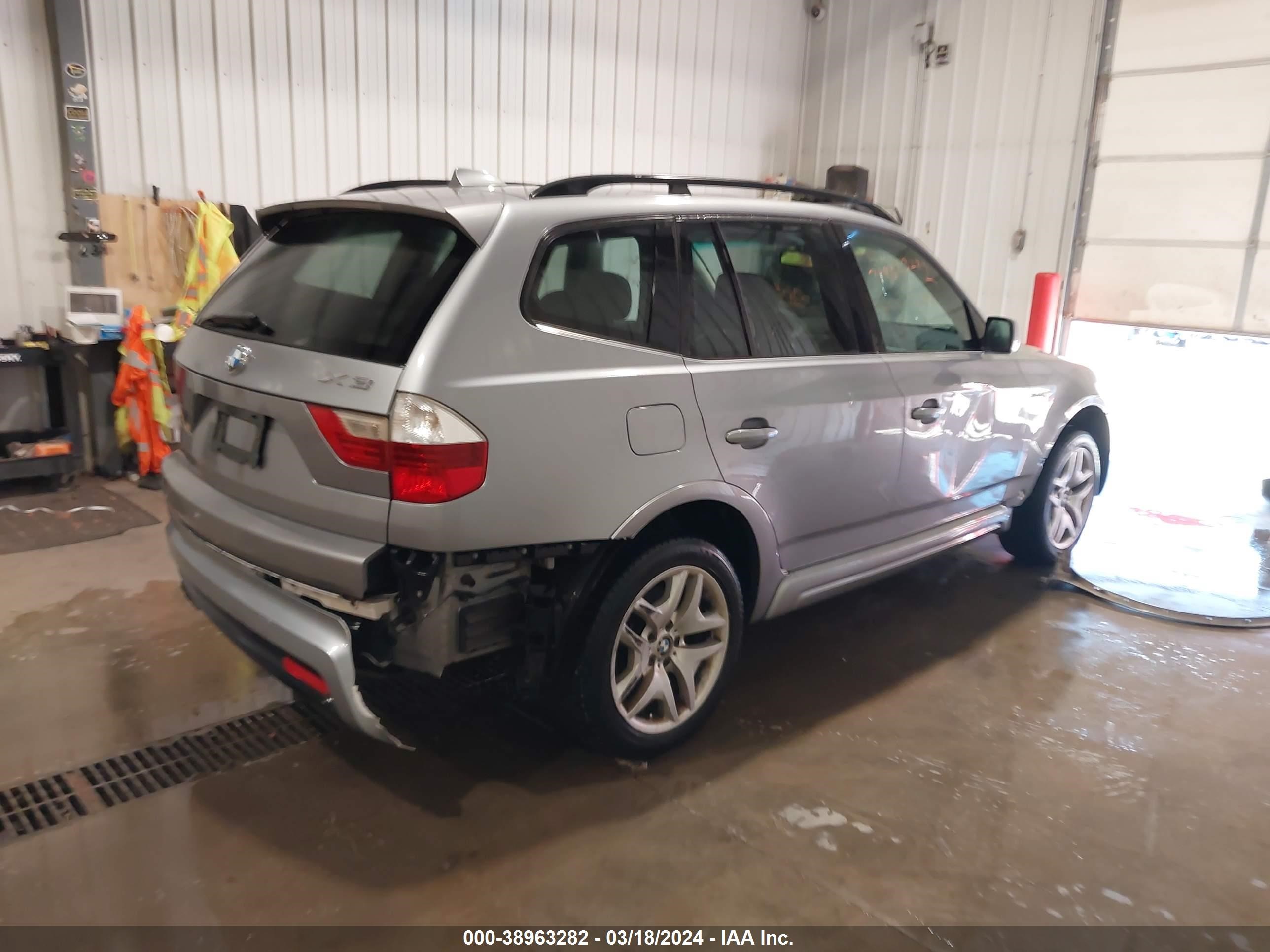 Photo 3 VIN: WBXPC93417WF16695 - BMW X3 