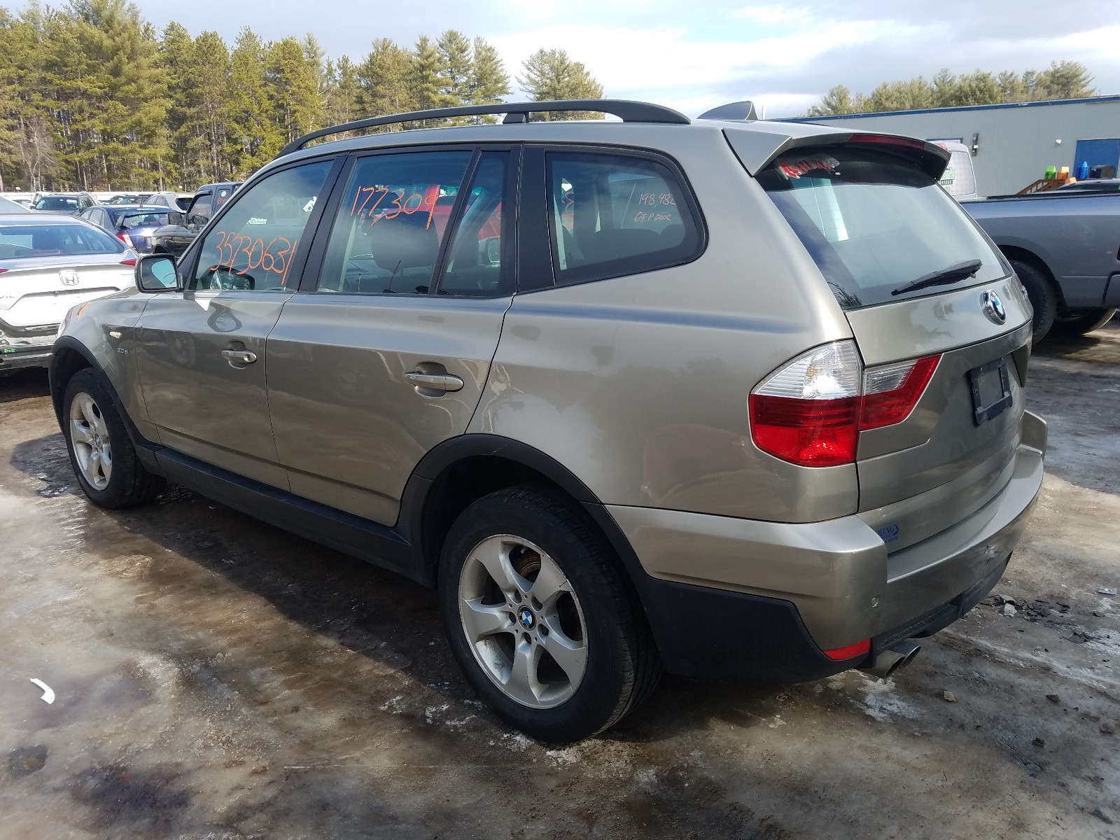 Photo 2 VIN: WBXPC93417WF23551 - BMW X3 3.0SI 