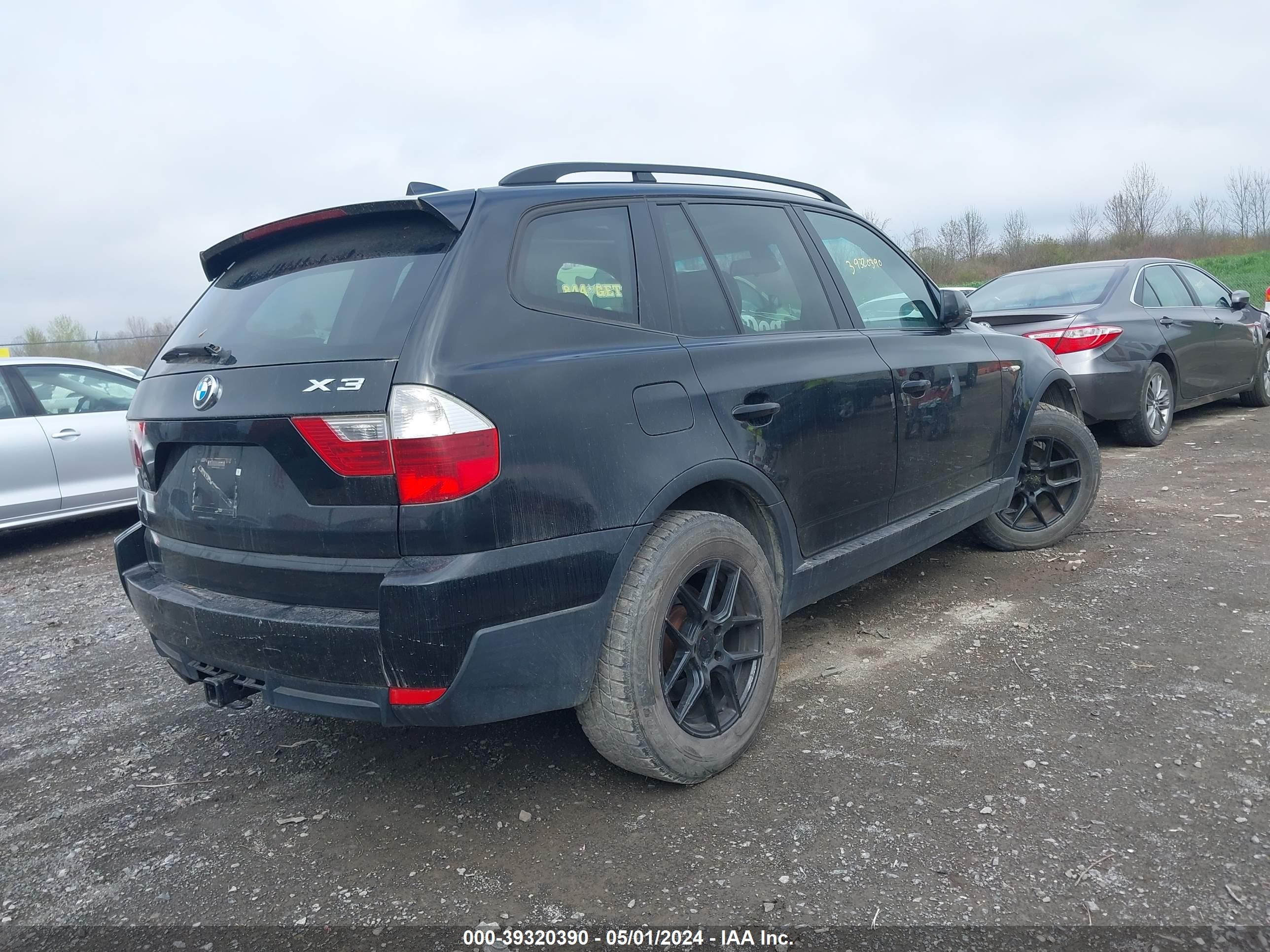 Photo 3 VIN: WBXPC93417WJ00076 - BMW X3 