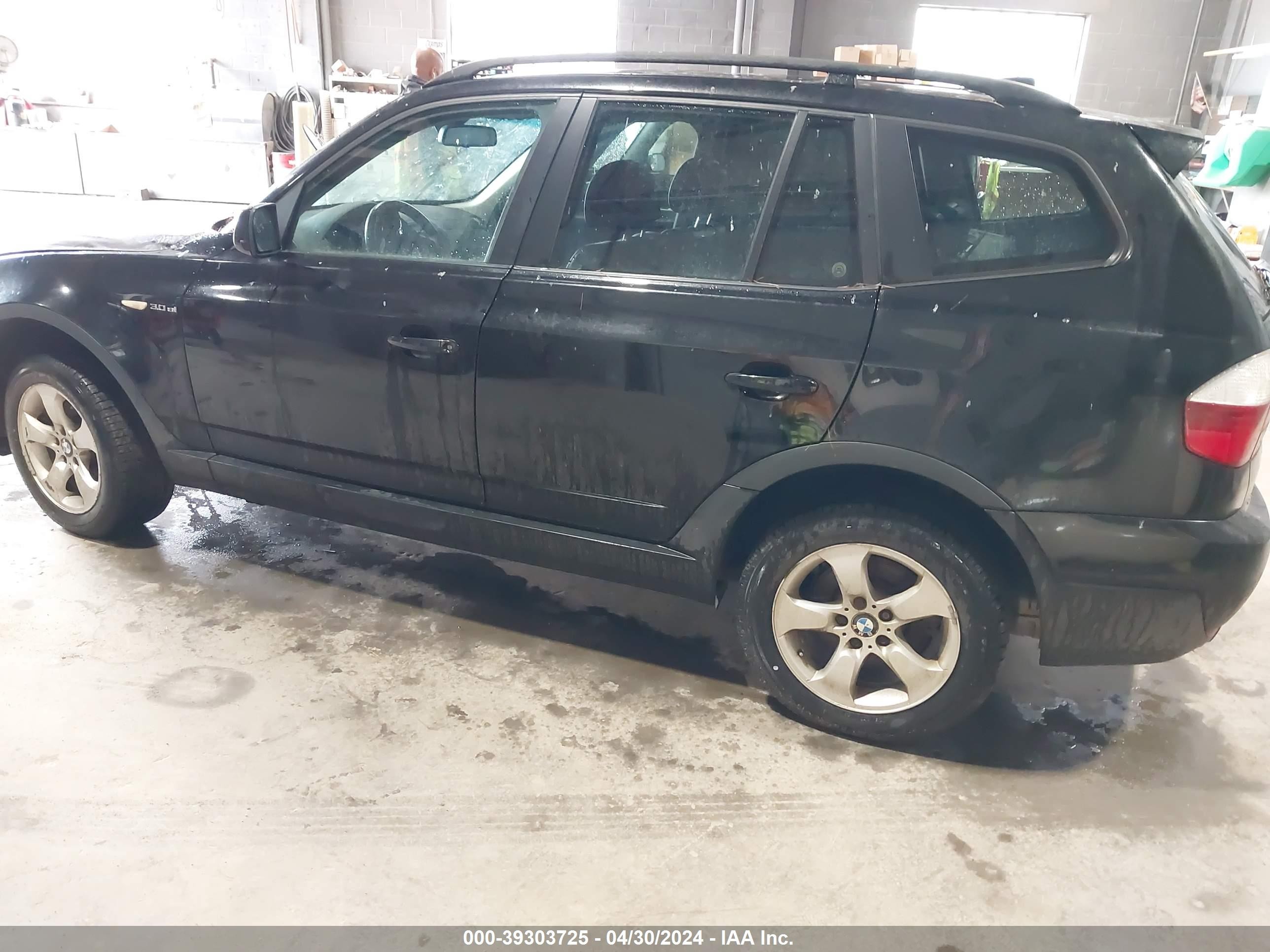 Photo 2 VIN: WBXPC93428WJ21777 - BMW X3 