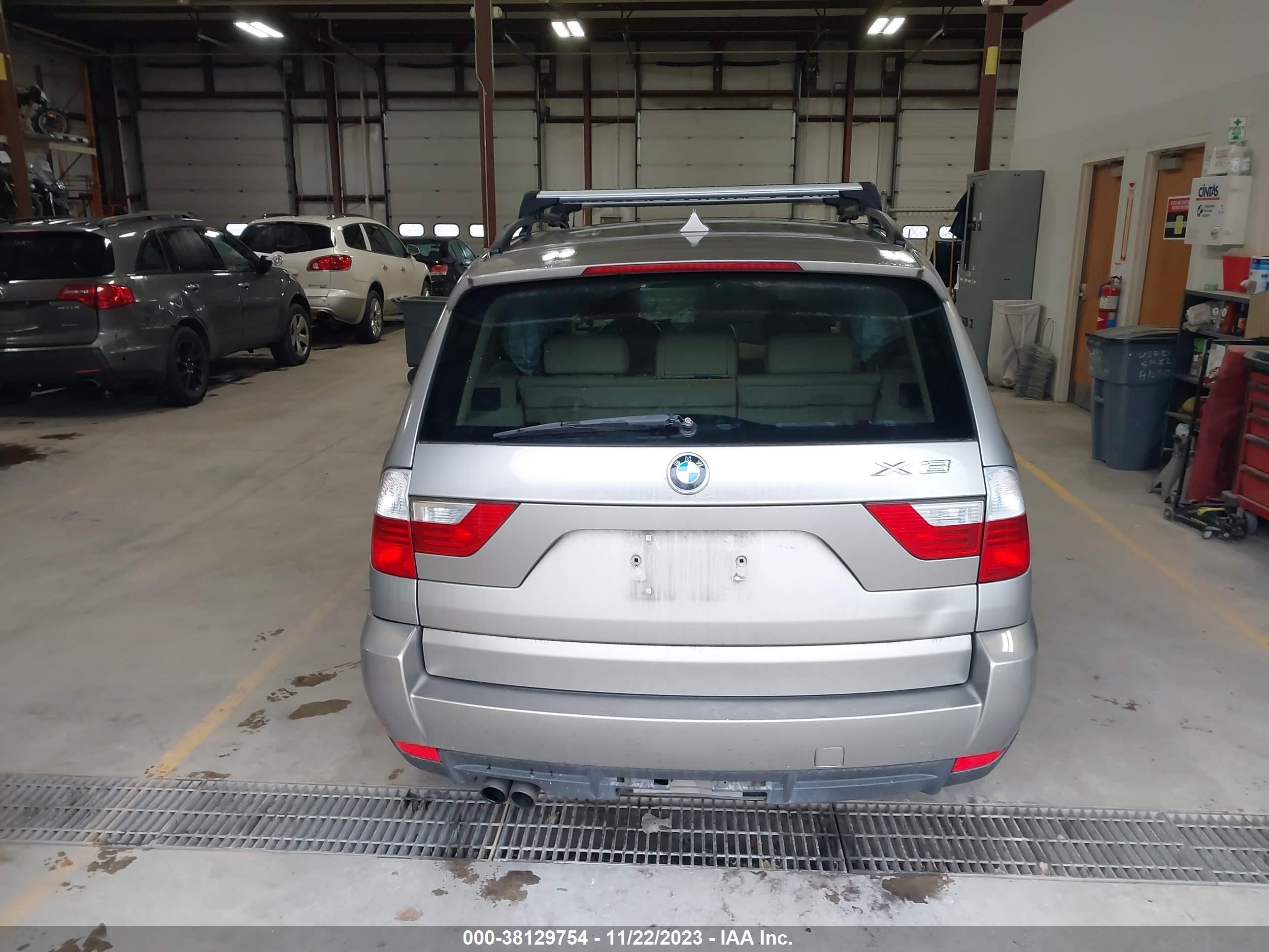 Photo 15 VIN: WBXPC93437WF08081 - BMW X3 