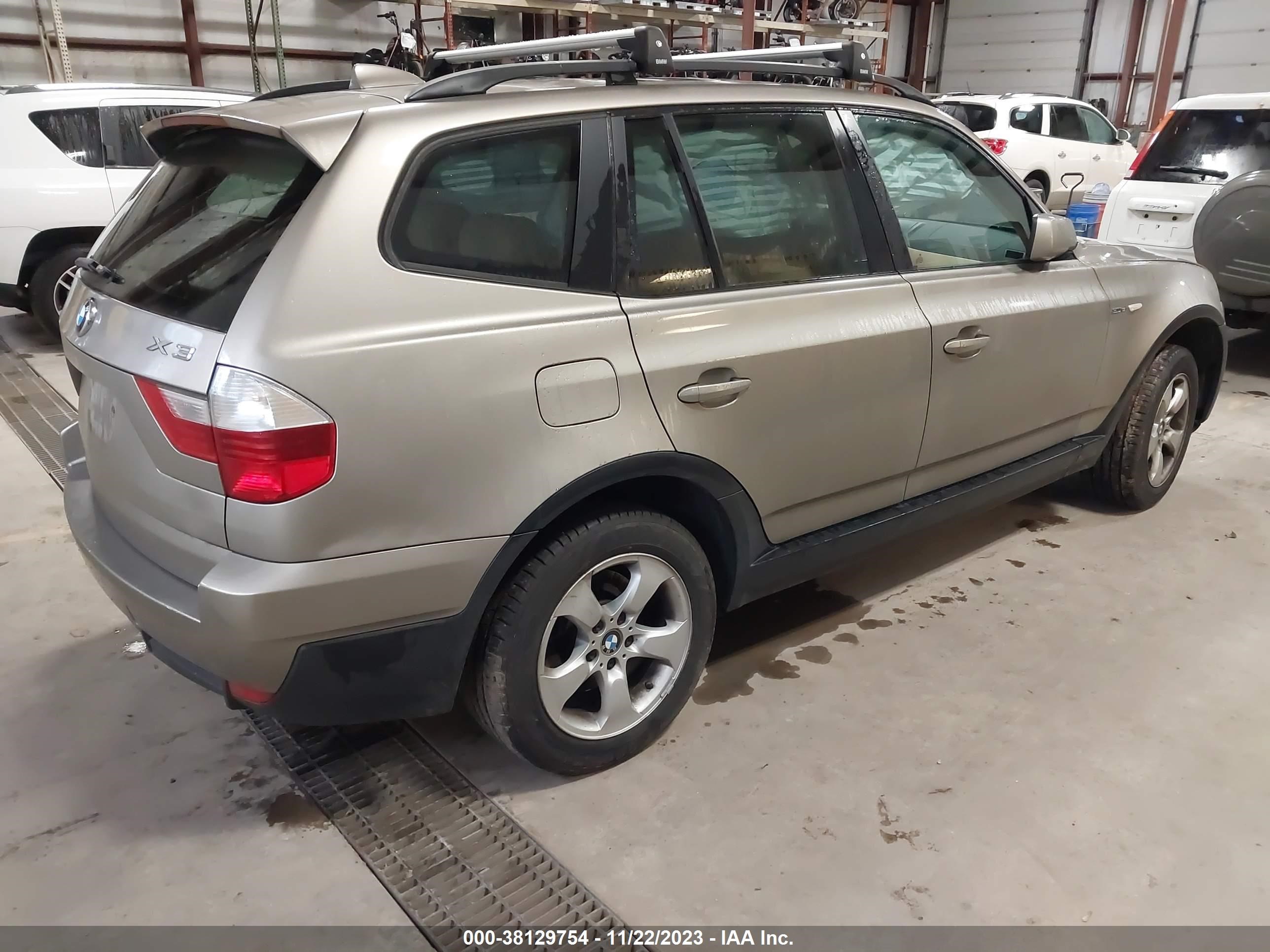 Photo 3 VIN: WBXPC93437WF08081 - BMW X3 