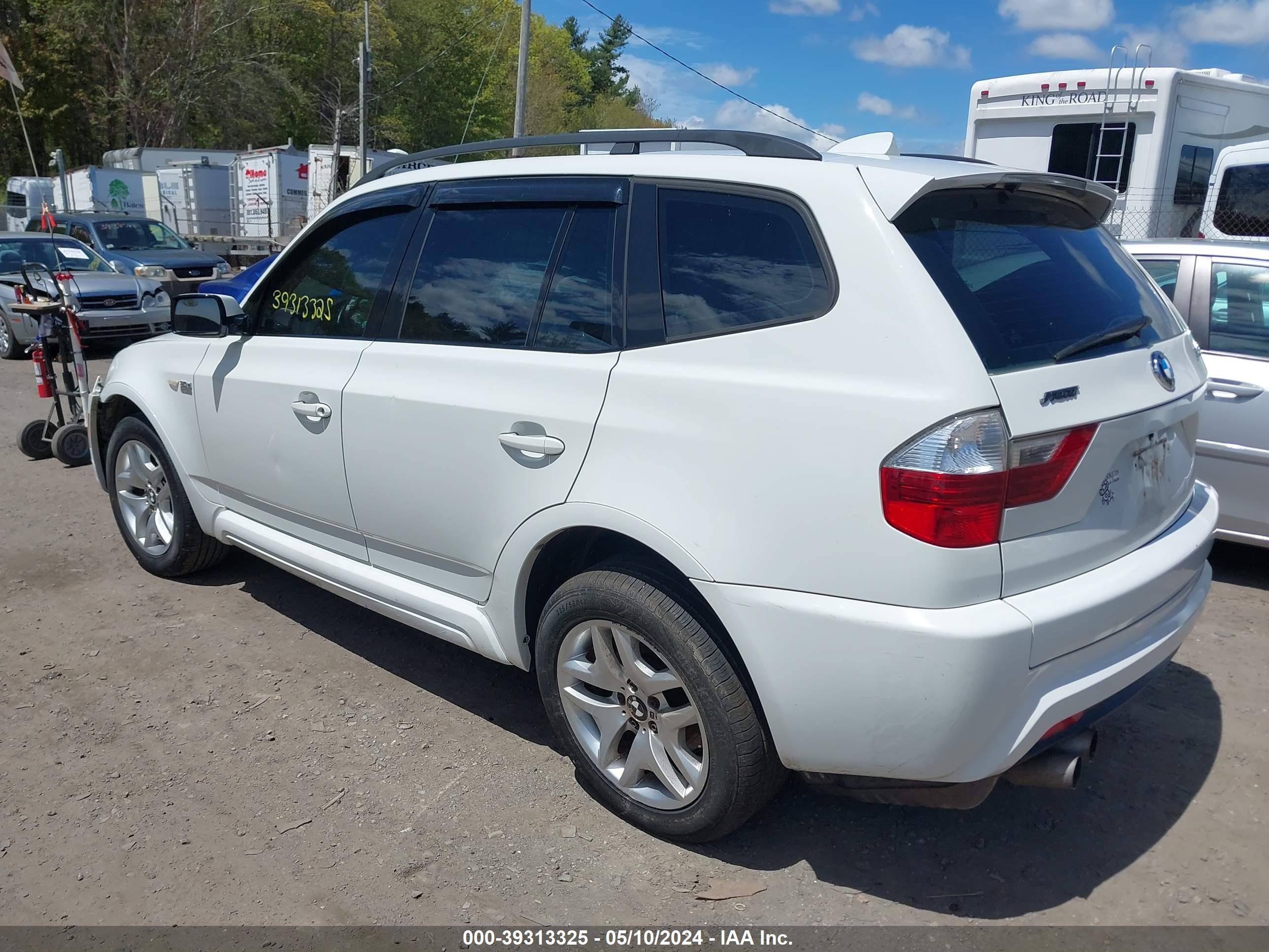 Photo 2 VIN: WBXPC93447WF00149 - BMW X3 