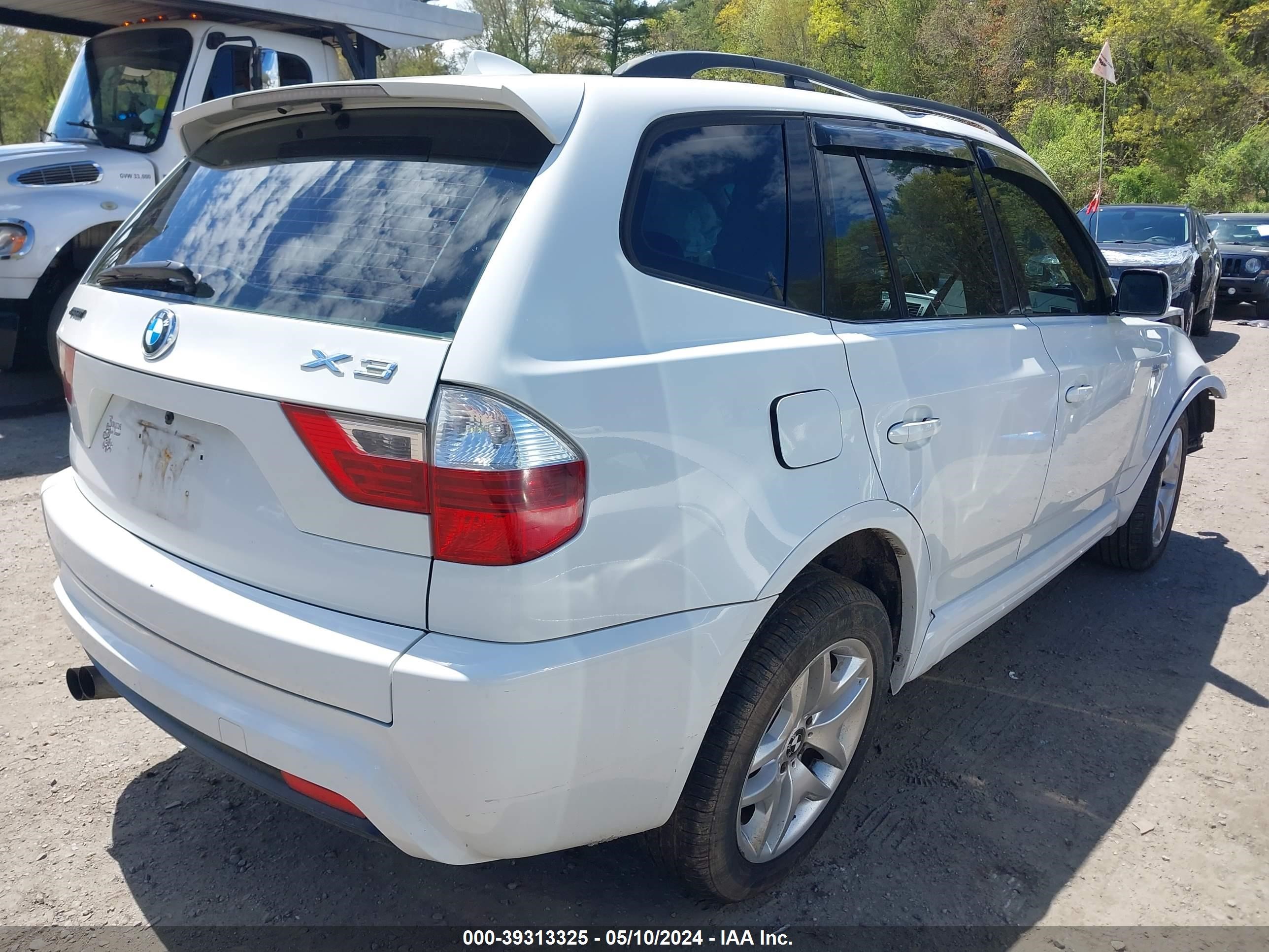 Photo 3 VIN: WBXPC93447WF00149 - BMW X3 