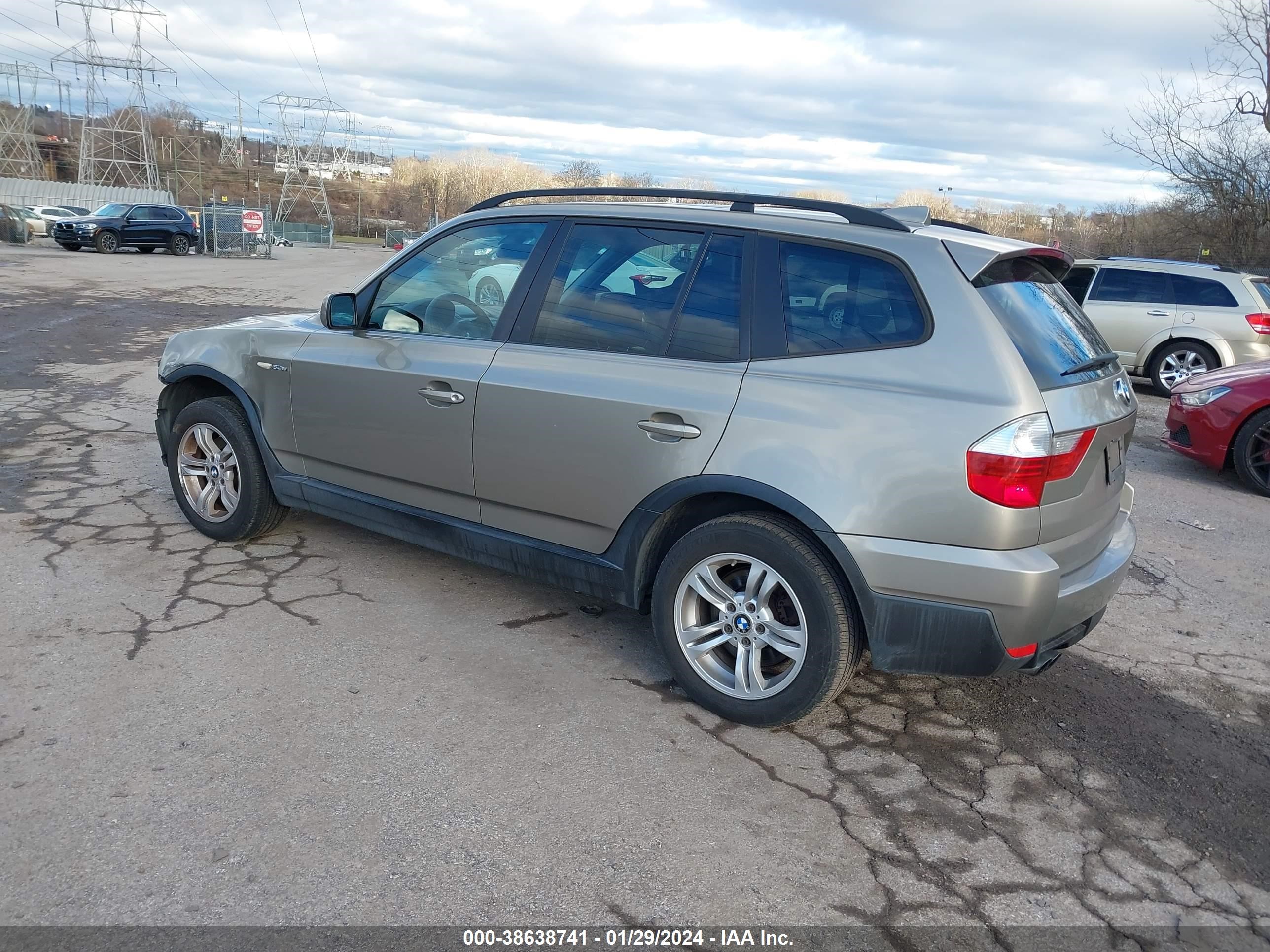 Photo 2 VIN: WBXPC93447WF19526 - BMW X3 