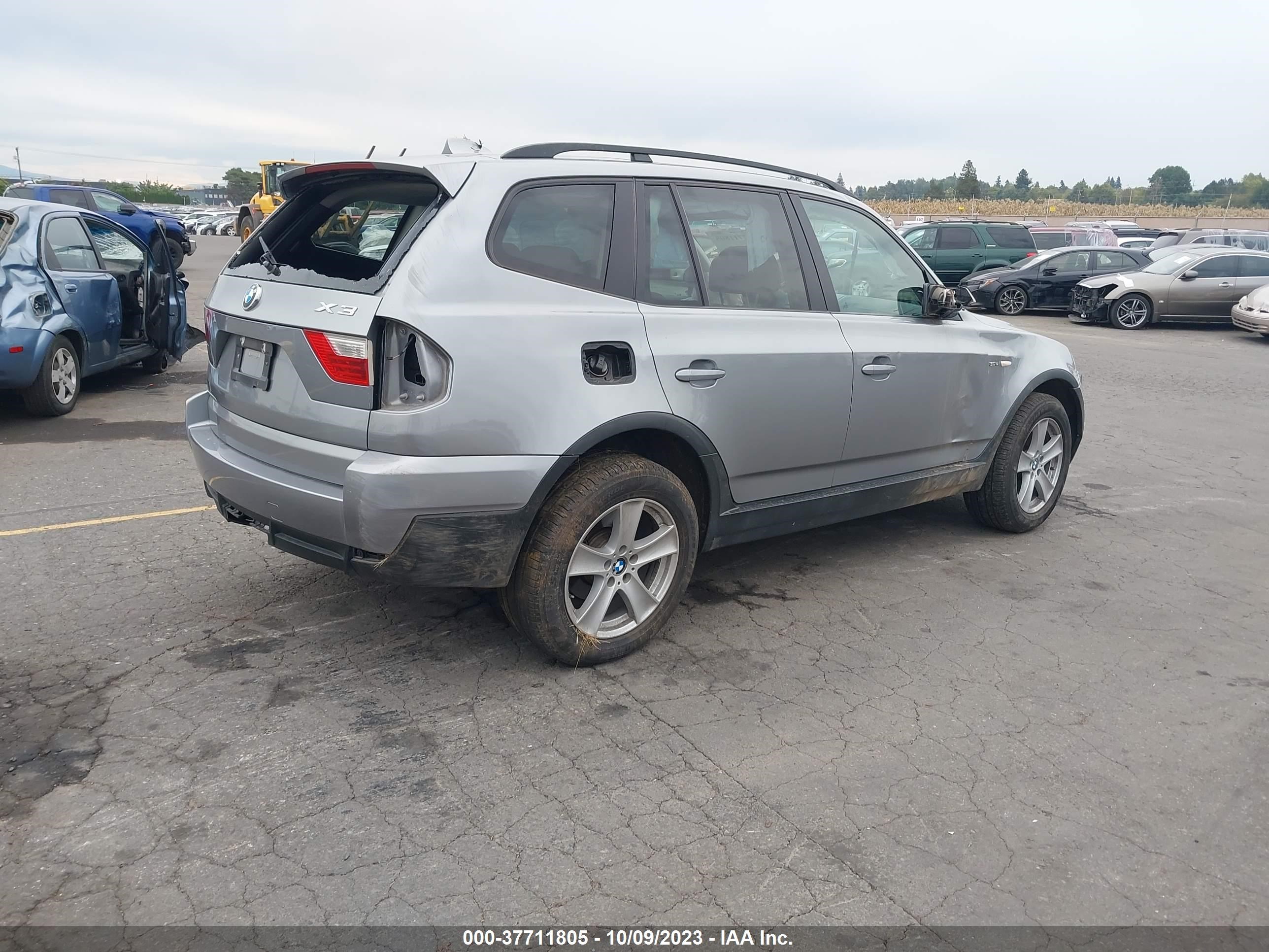 Photo 3 VIN: WBXPC93468WJ20390 - BMW X3 