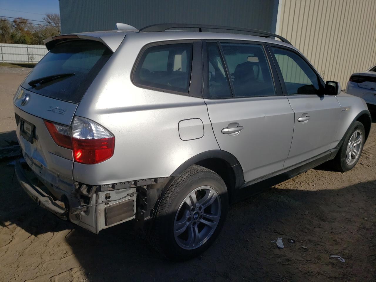 Photo 2 VIN: WBXPC93478WJ15778 - BMW X3 