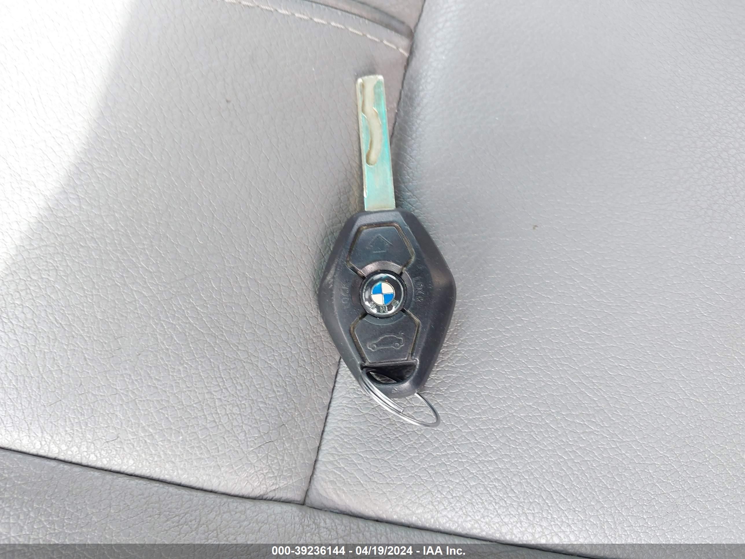 Photo 10 VIN: WBXPC93488WJ12498 - BMW X3 