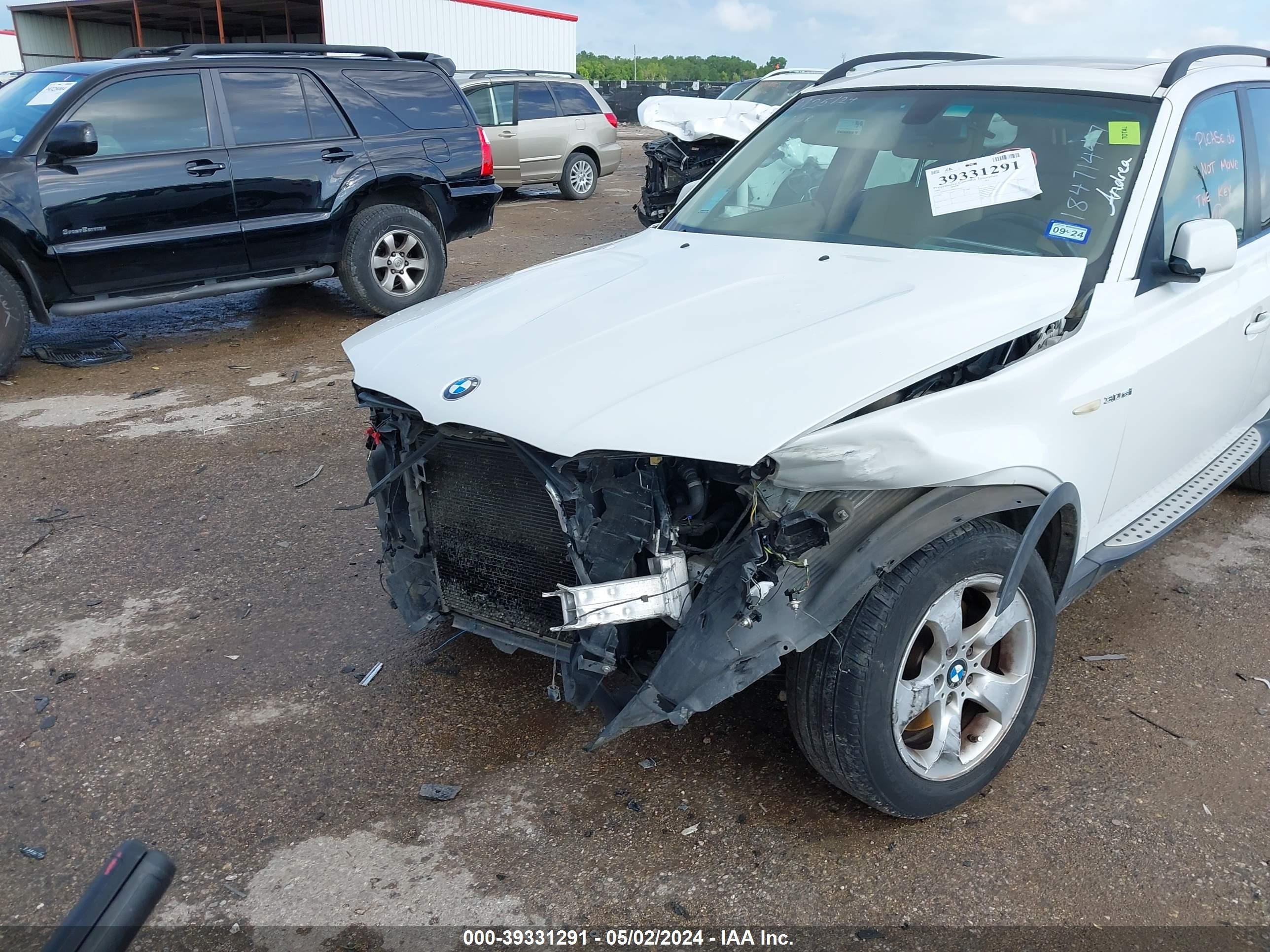 Photo 5 VIN: WBXPC93488WJ20763 - BMW X3 