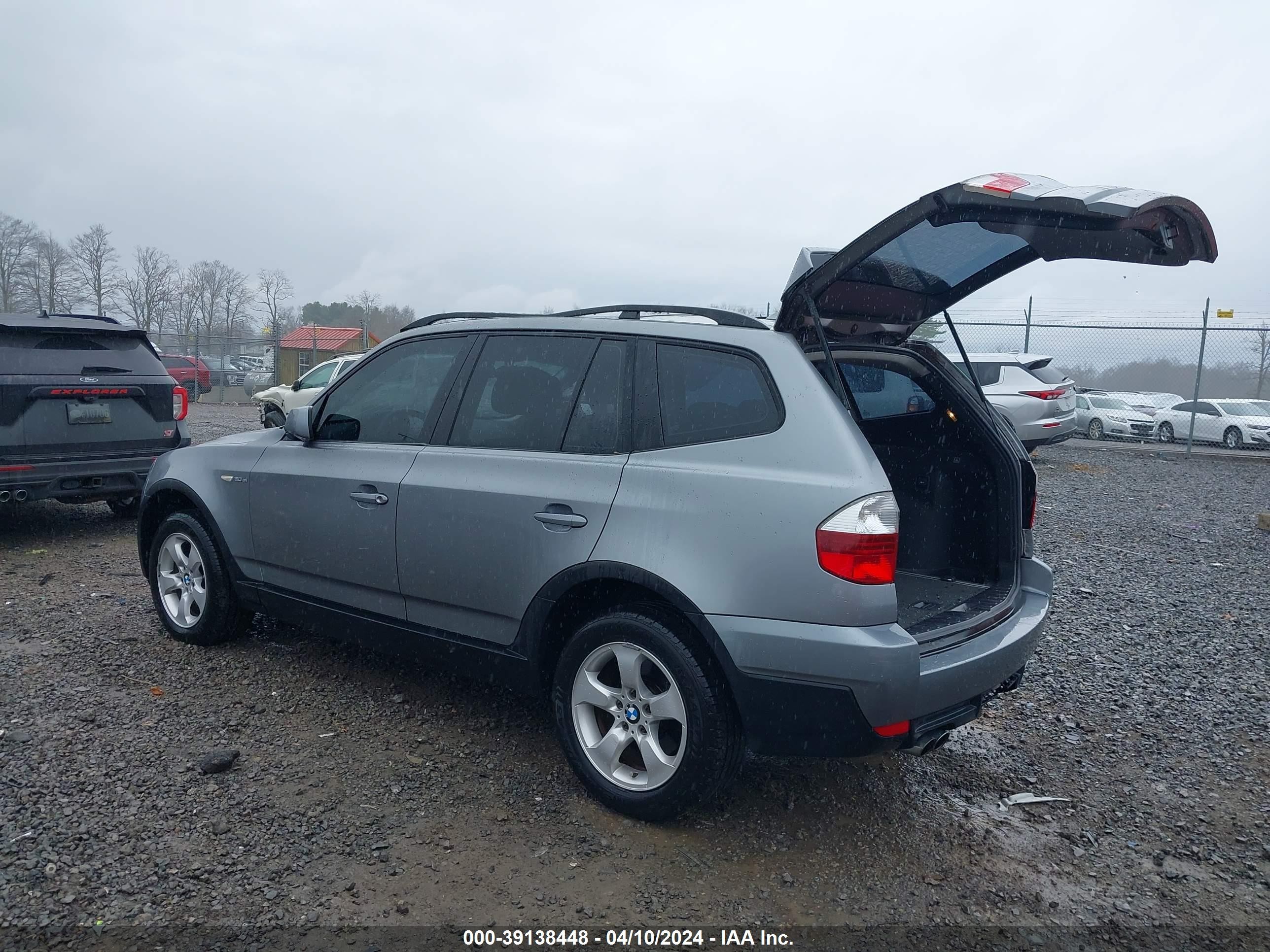 Photo 2 VIN: WBXPC93488WJ22044 - BMW X3 