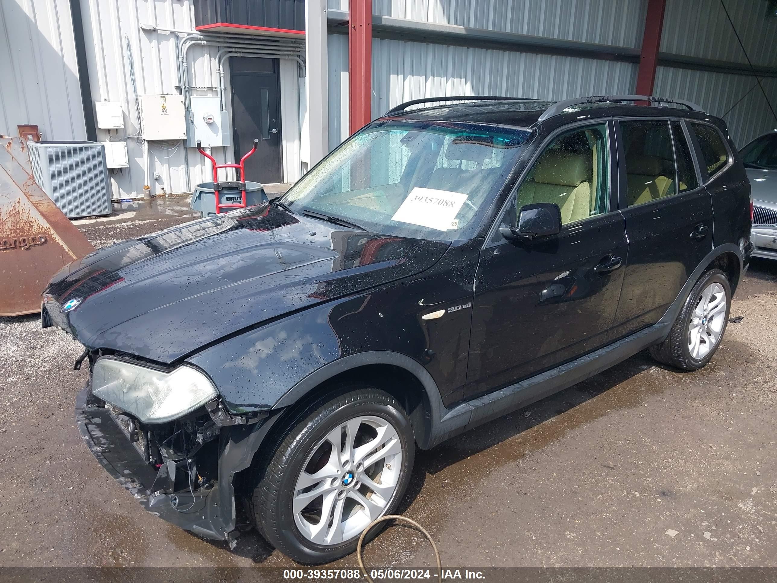 Photo 1 VIN: WBXPC934X7WF00530 - BMW X3 