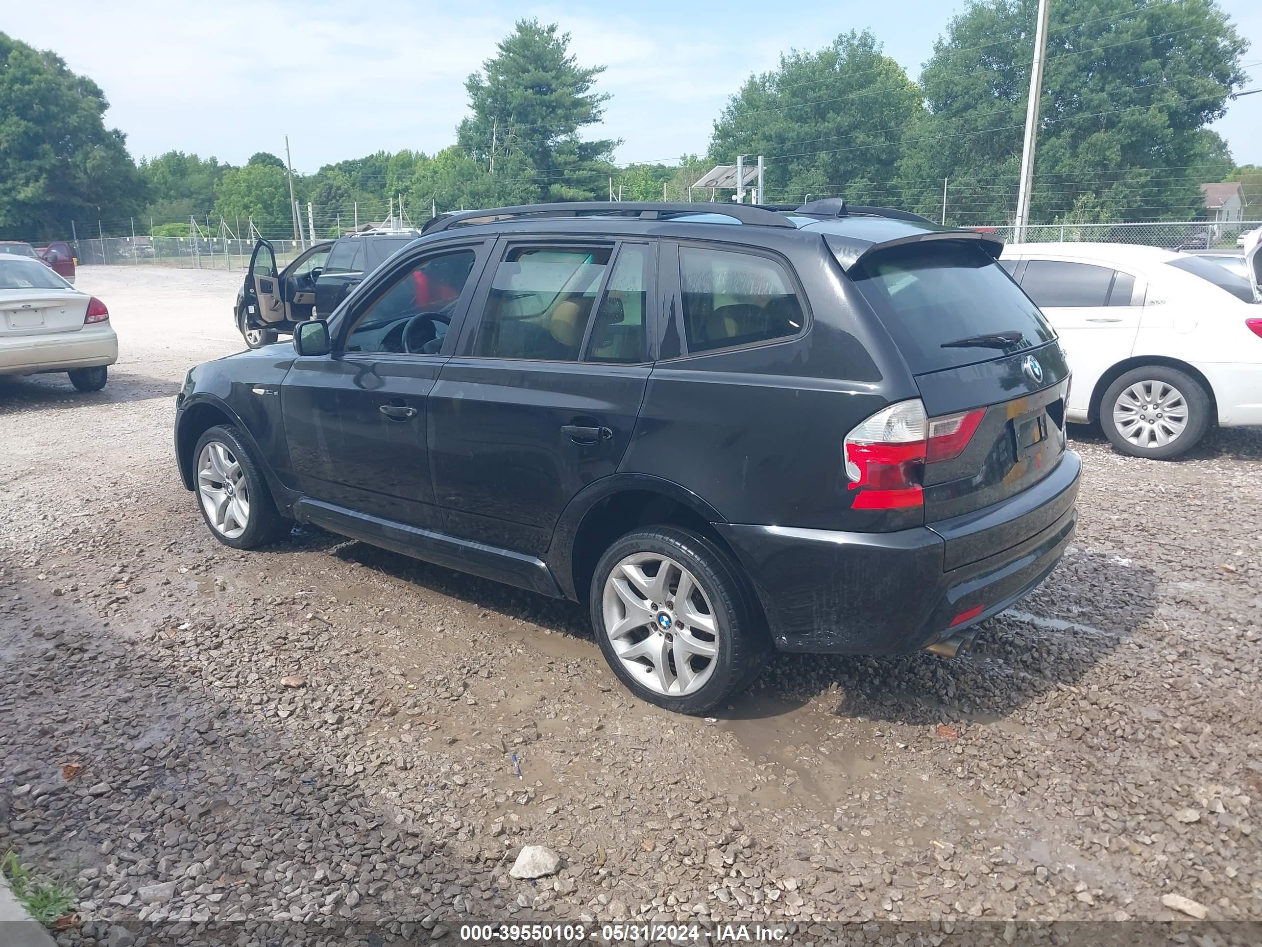 Photo 2 VIN: WBXPC934X7WF26108 - BMW X3 