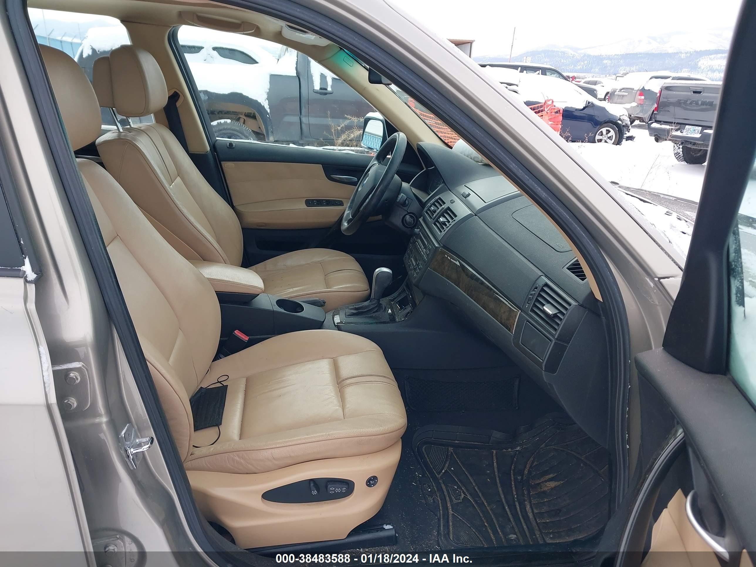 Photo 4 VIN: WBXPC934X8WJ02698 - BMW X3 