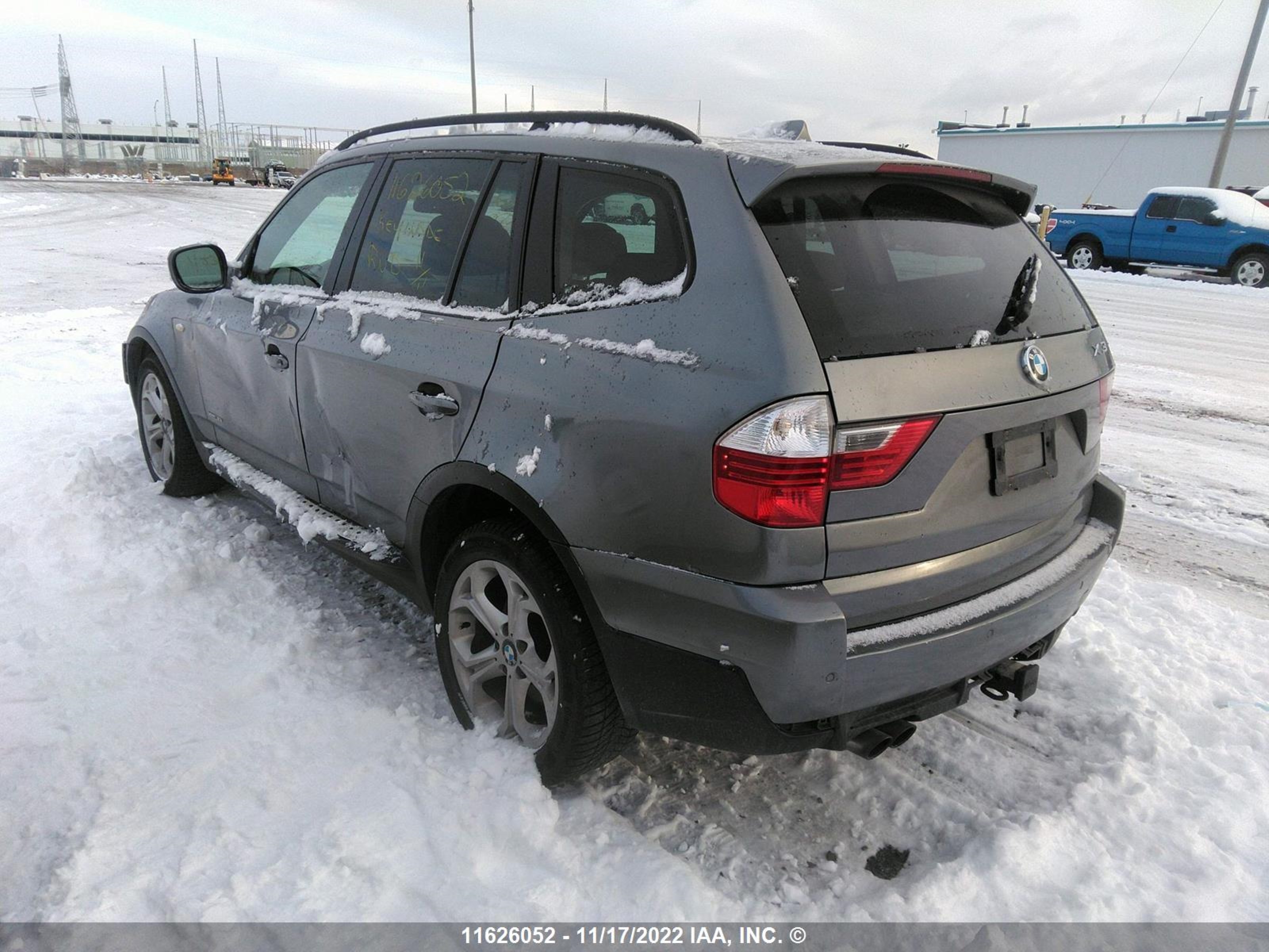 Photo 2 VIN: WBXPC9C41AWJ31724 - BMW X3 