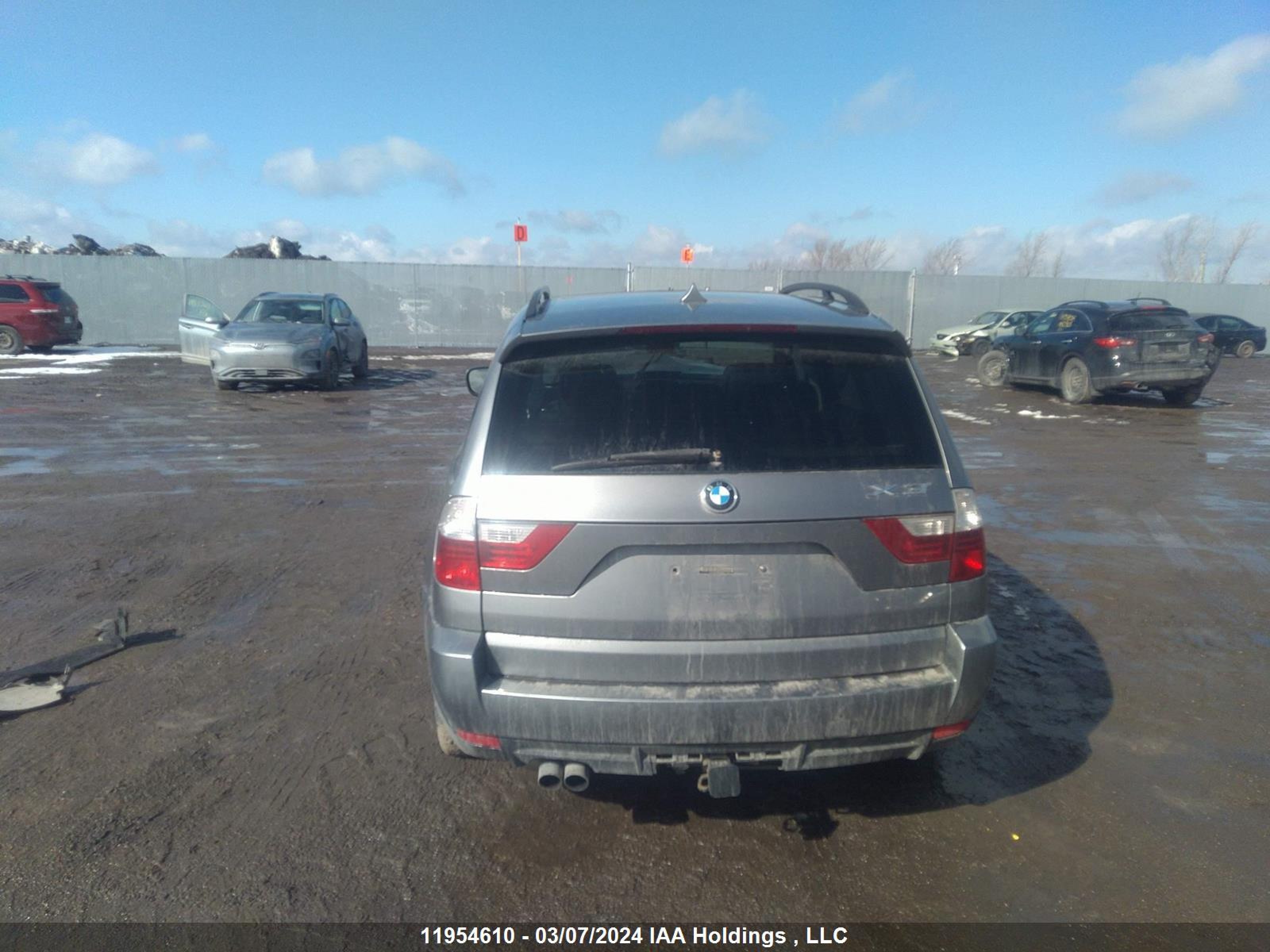 Photo 16 VIN: WBXPC9C41AWJ32940 - BMW X3 