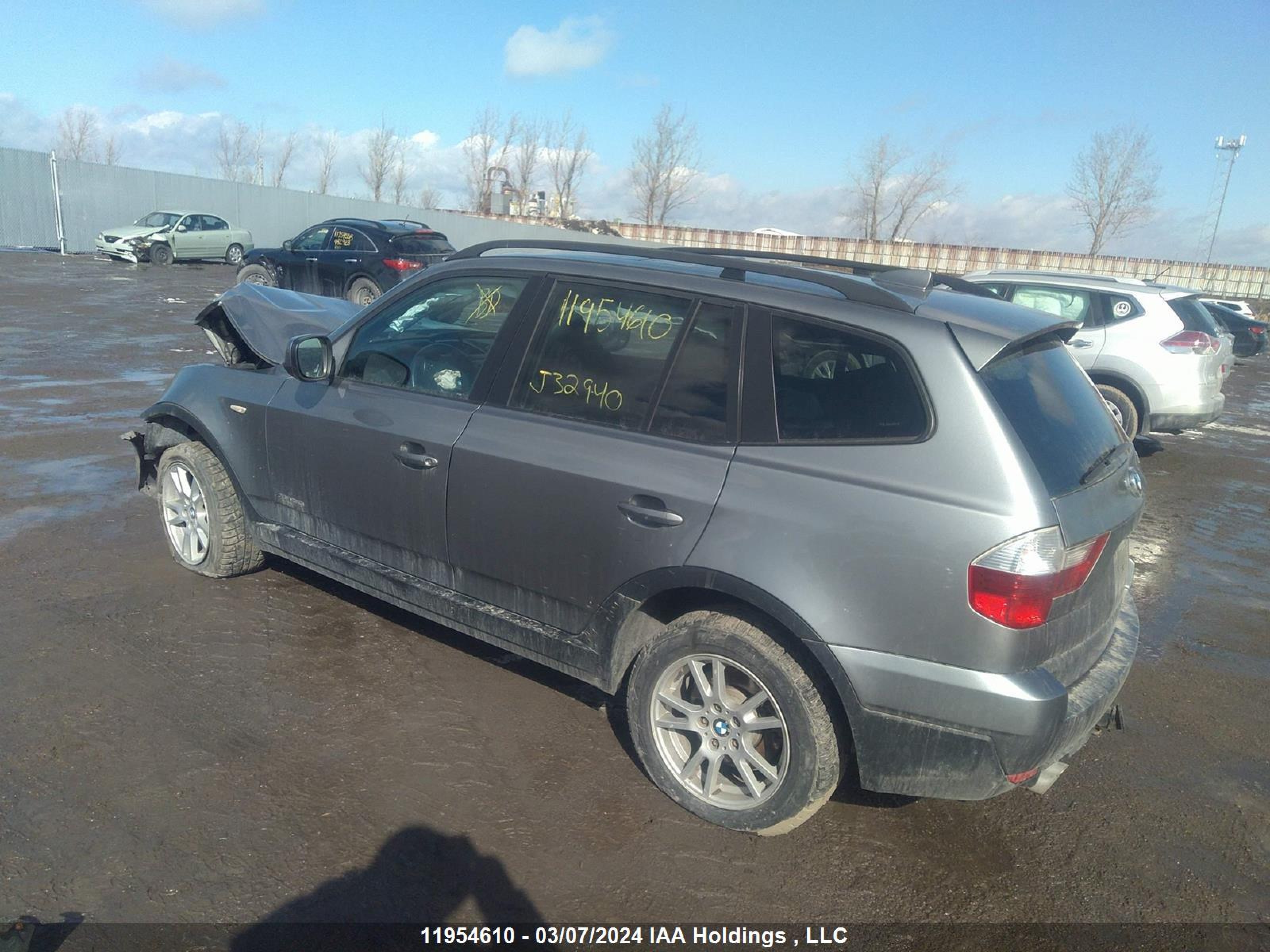 Photo 2 VIN: WBXPC9C41AWJ32940 - BMW X3 