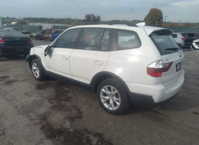 Photo 2 VIN: WBXPC9C42AWJ33692 - BMW X3 