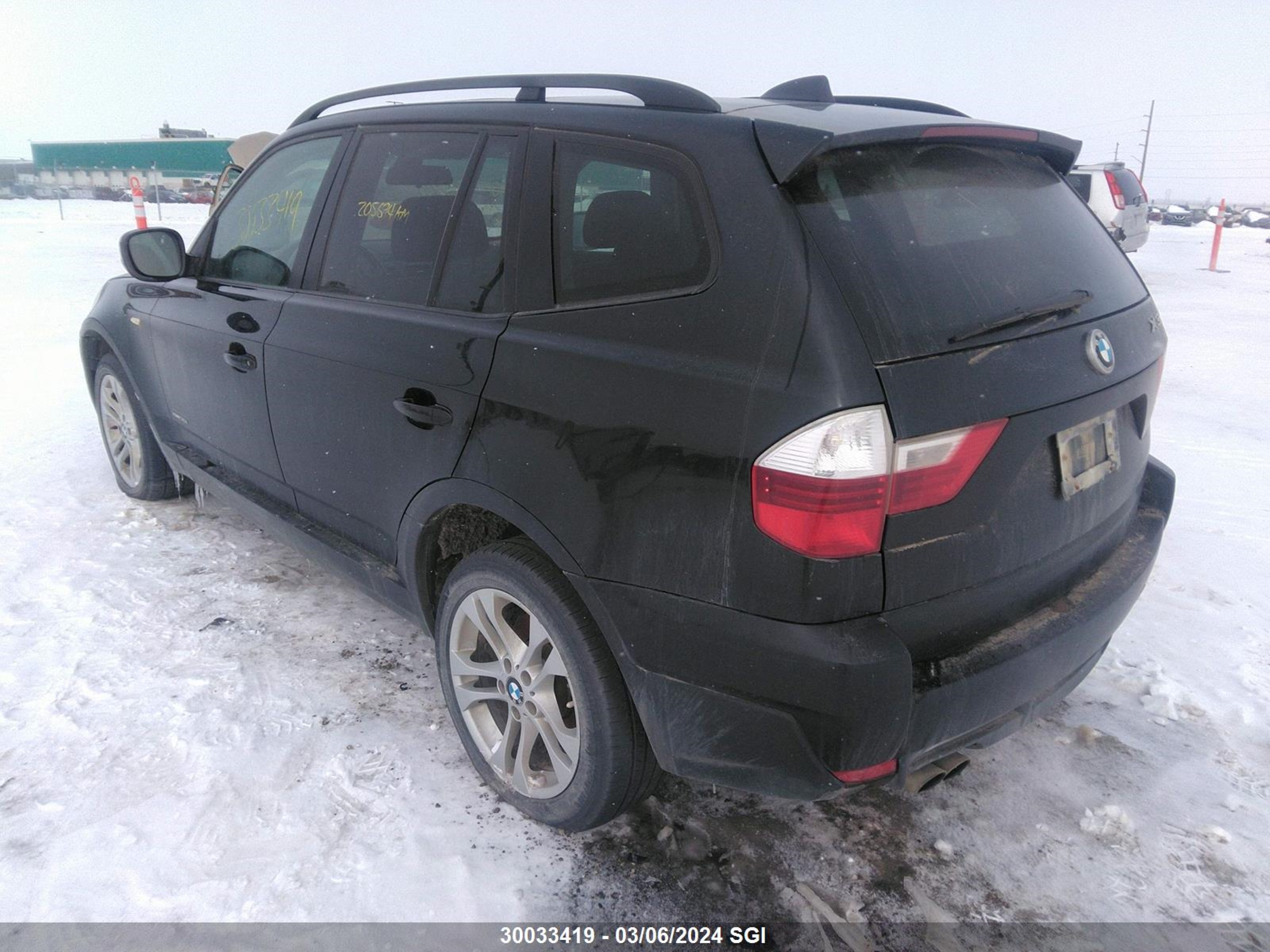 Photo 2 VIN: WBXPC9C49AWJ39683 - BMW X3 