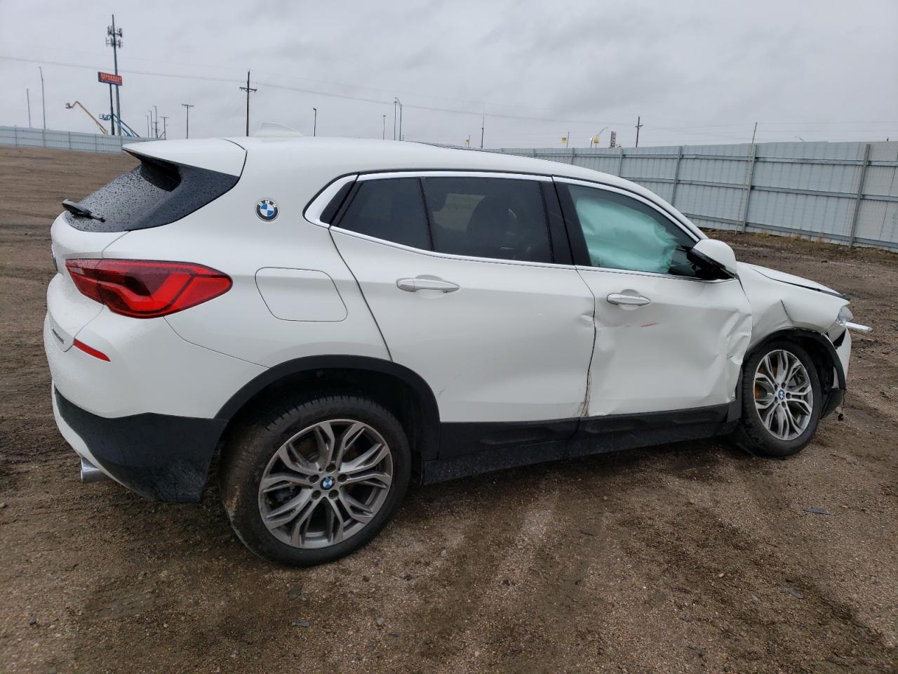 Photo 2 VIN: WBXYJ1C01L5P18894 - BMW X2 