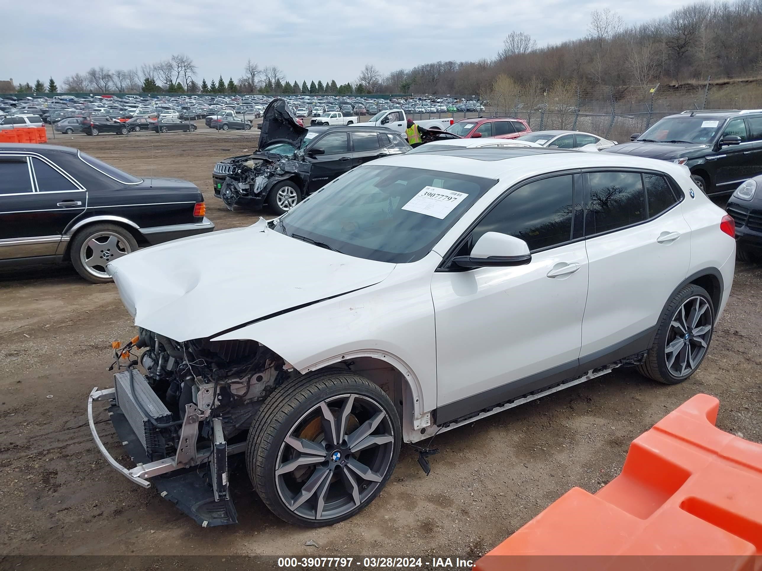 Photo 1 VIN: WBXYJ3C35JEP76154 - BMW X2 