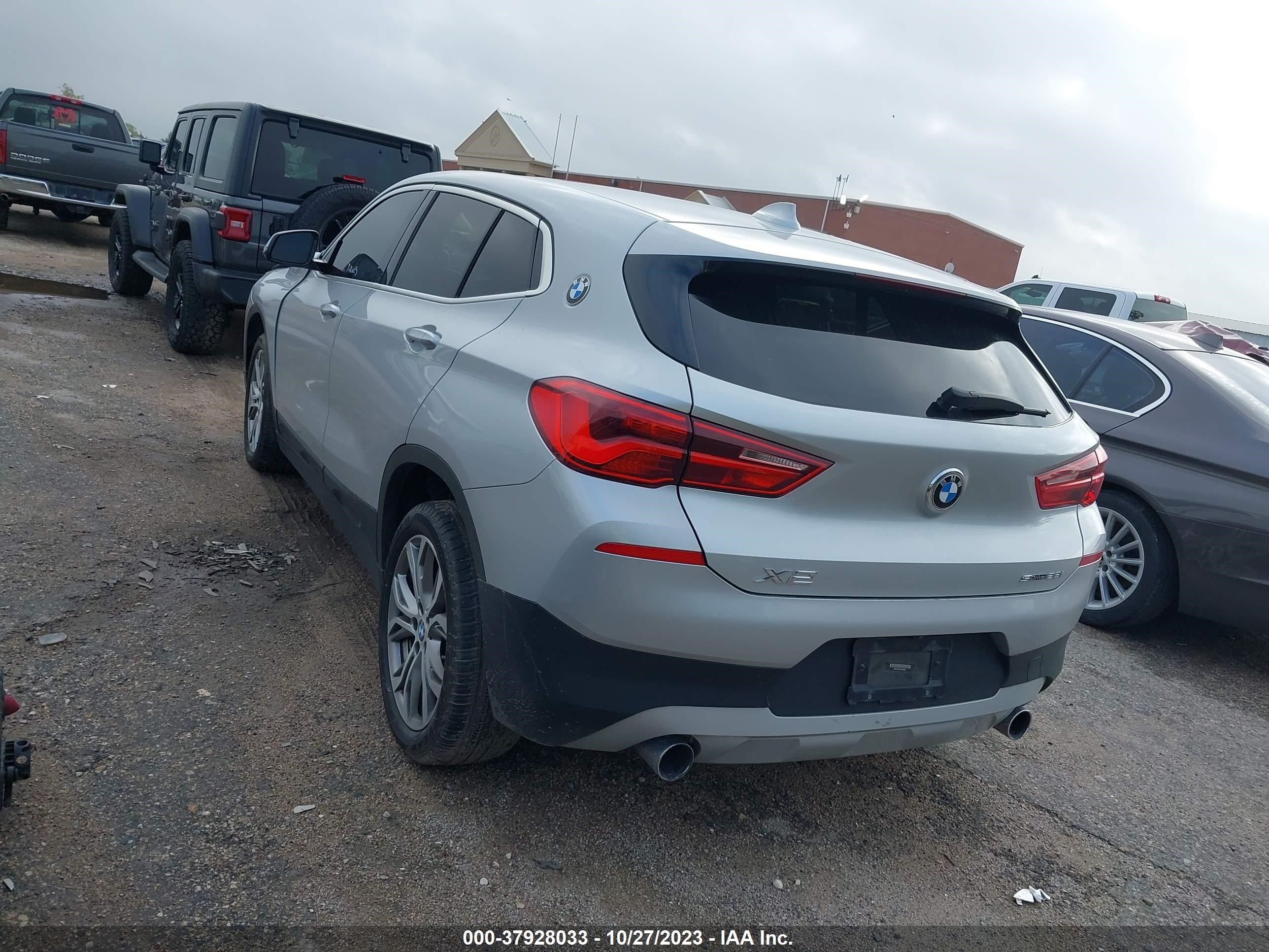 Photo 3 VIN: WBXYJ3C37JEB38085 - BMW X2 