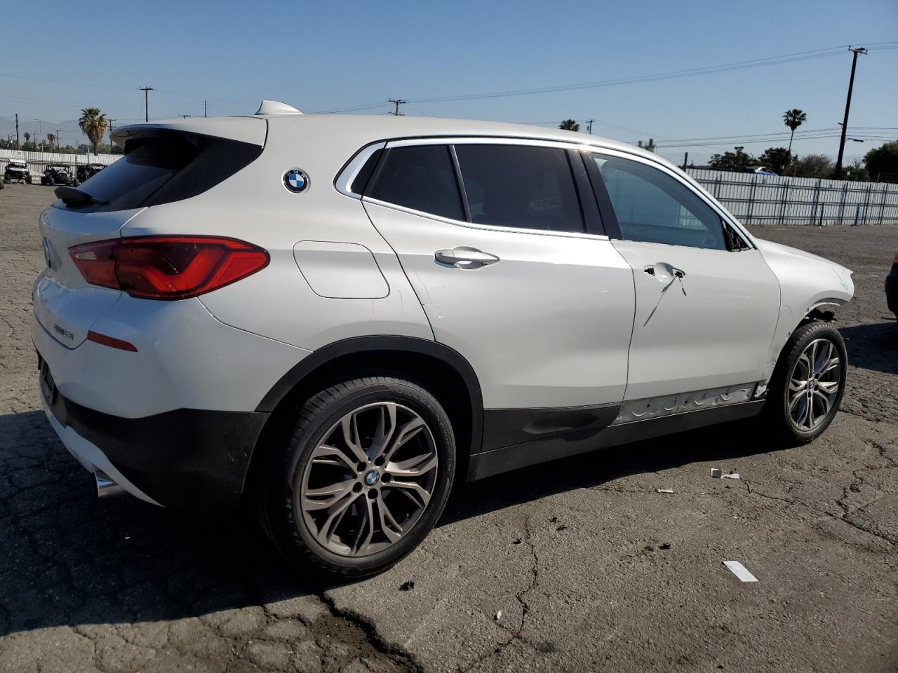 Photo 2 VIN: WBXYJ3C52K5N29421 - BMW X2 