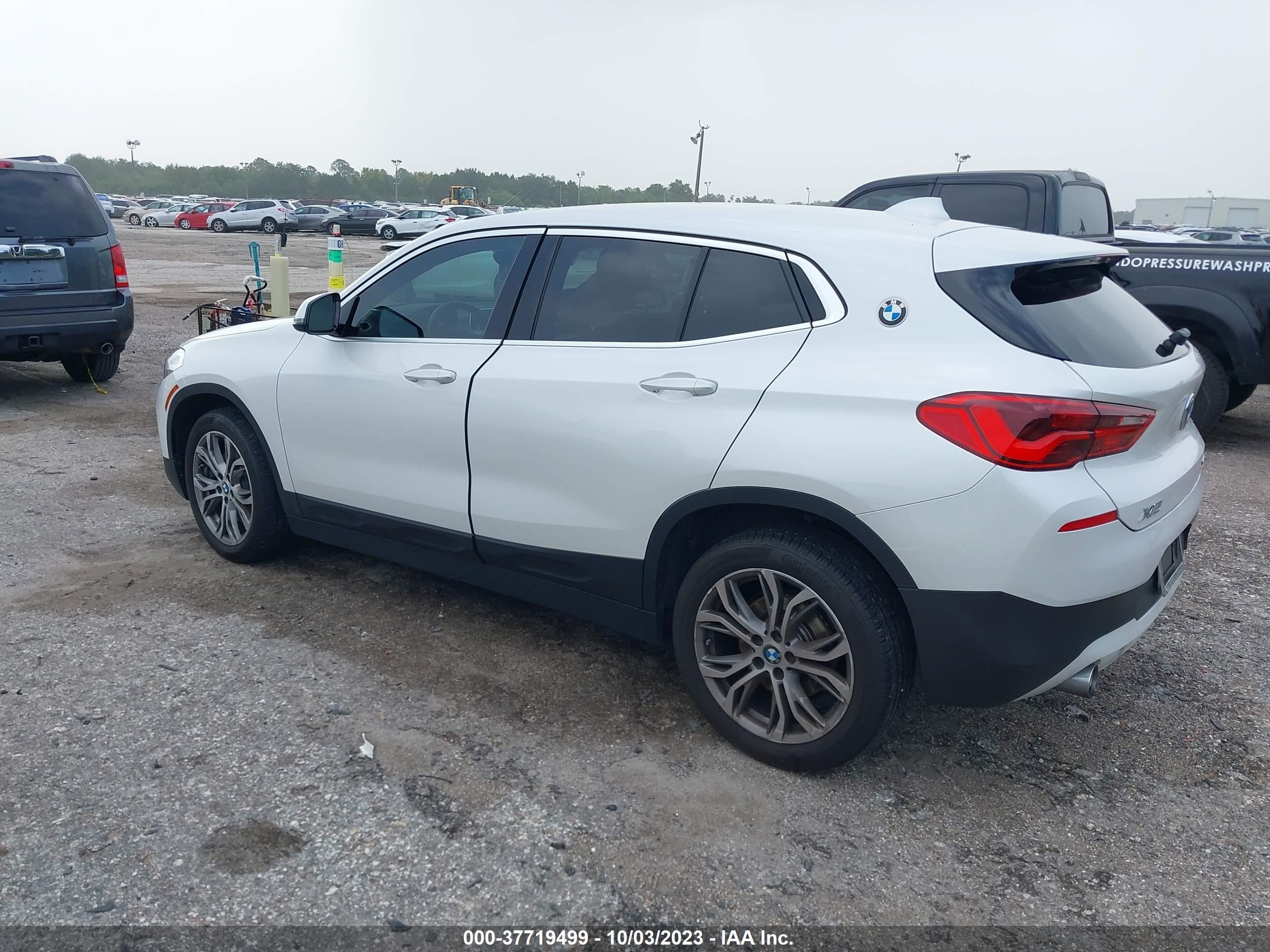 Photo 2 VIN: WBXYJ5C35JEF82089 - BMW X2 