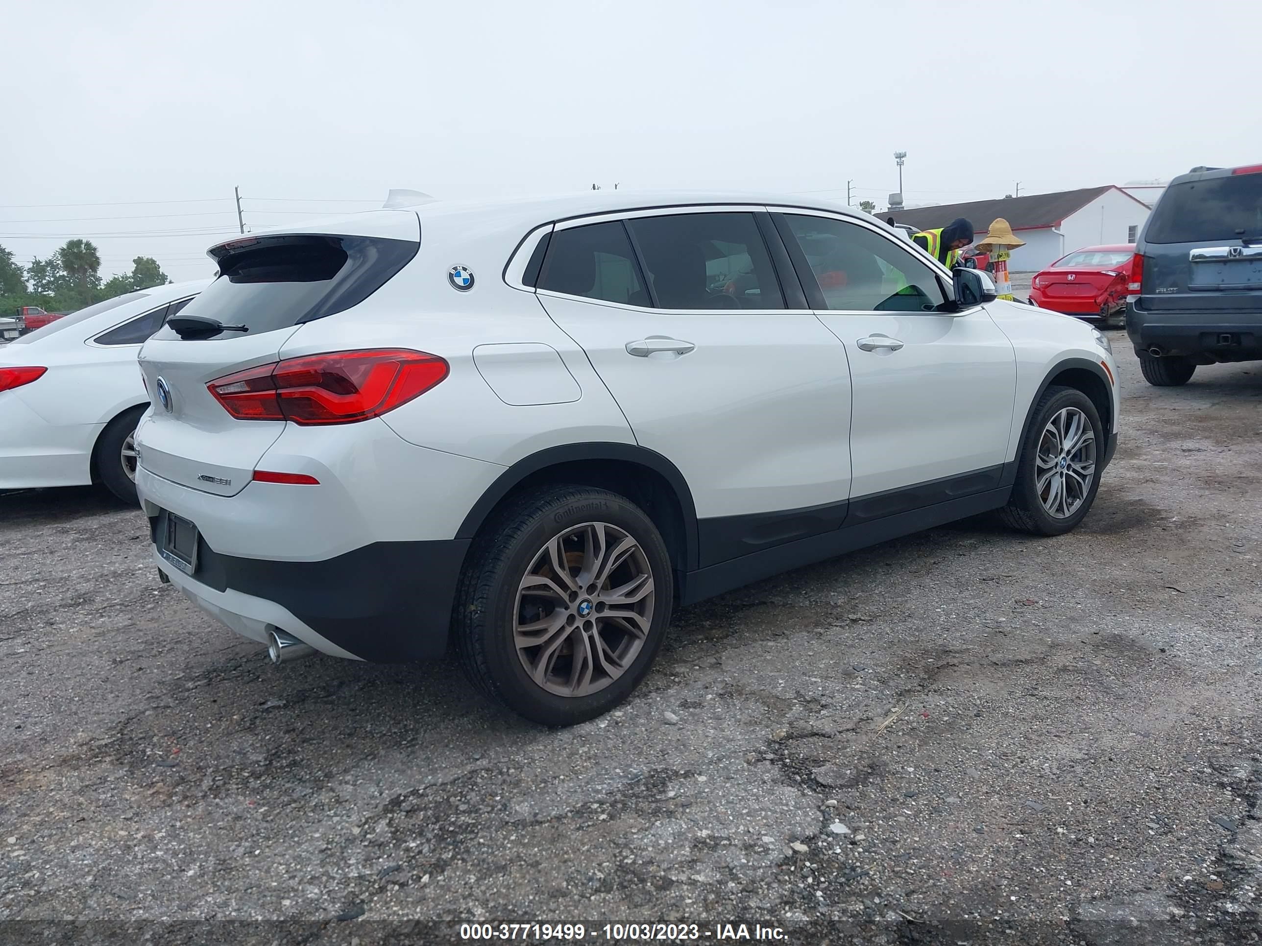 Photo 3 VIN: WBXYJ5C35JEF82089 - BMW X2 