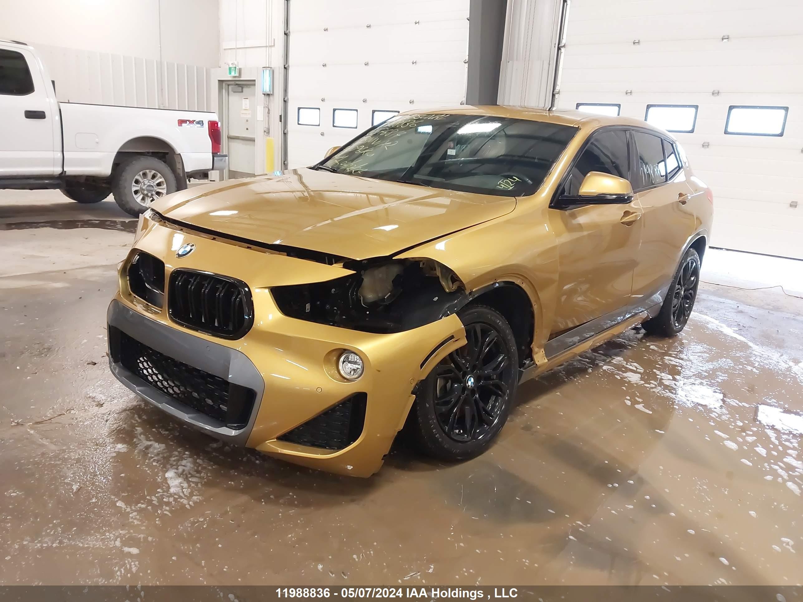 Photo 1 VIN: WBXYJ5C39JEF76814 - BMW X2 