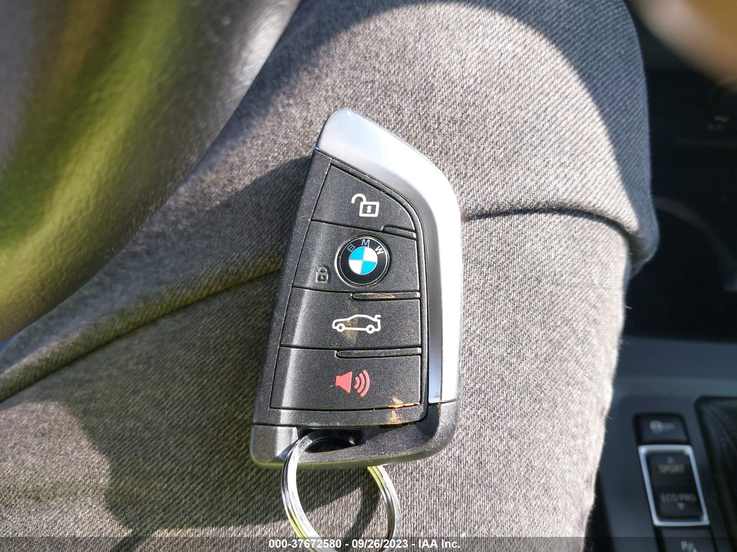 Photo 10 VIN: WBXYJ5C56K5N86832 - BMW X2 