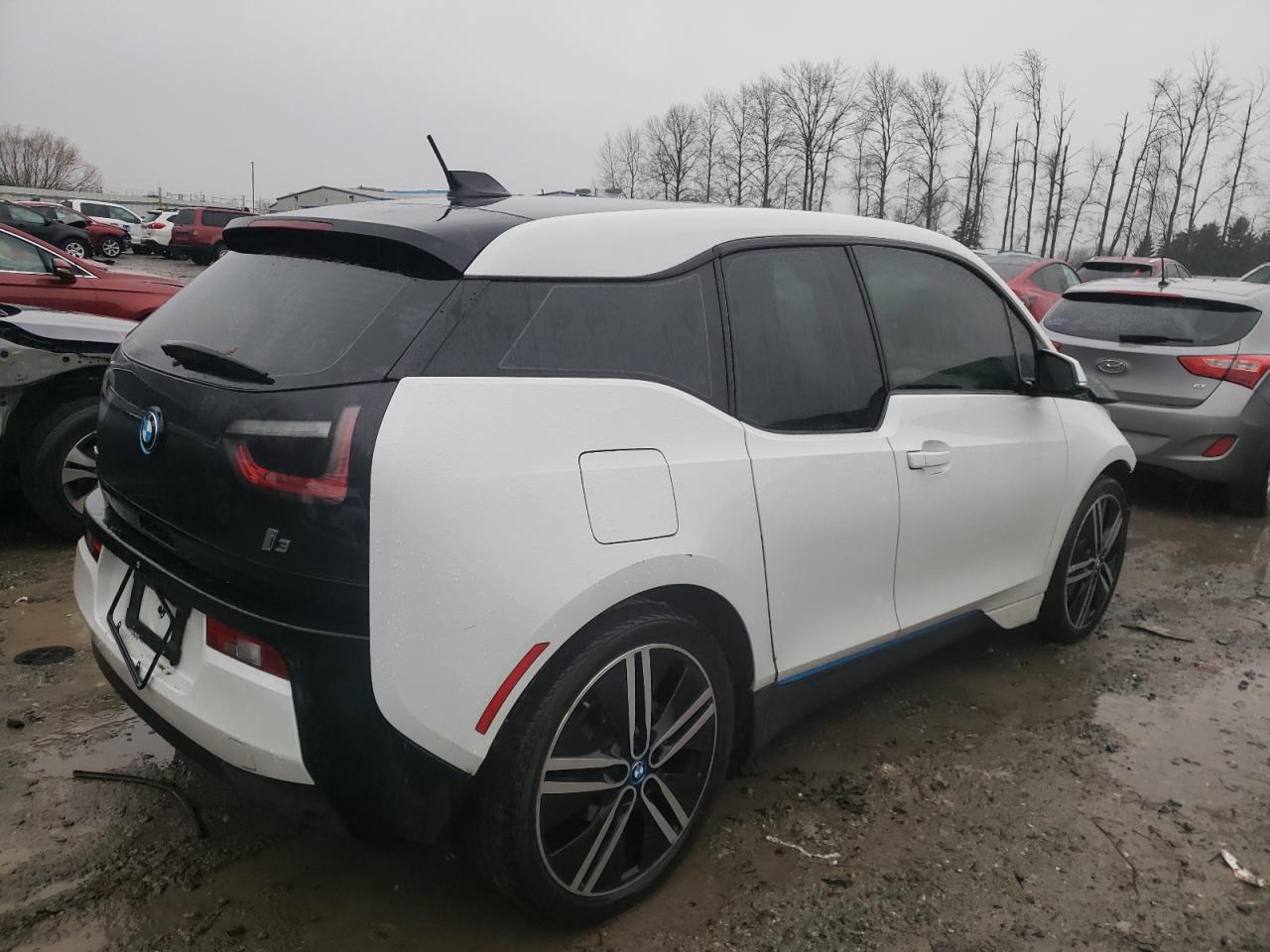 Photo 2 VIN: WBY1Z2C59FV286311 - BMW I3 