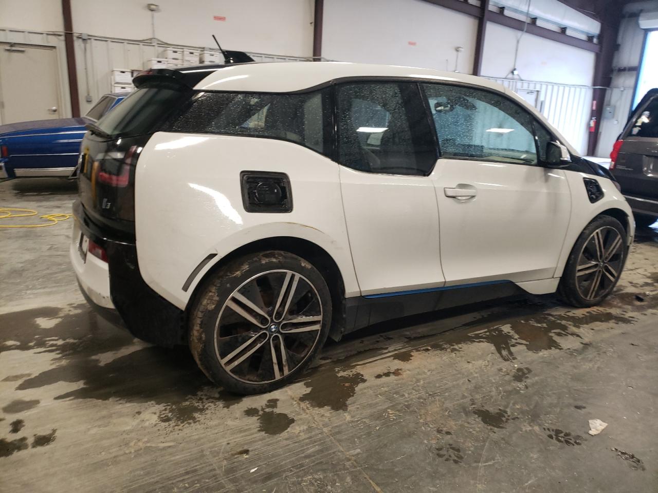 Photo 2 VIN: WBY1Z4C50FV277878 - BMW I3 