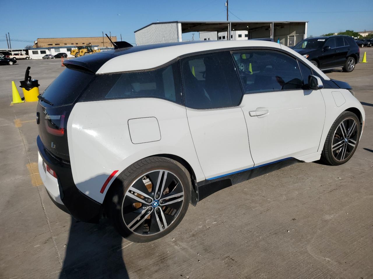 Photo 2 VIN: WBY1Z4C55EV273551 - BMW I3 