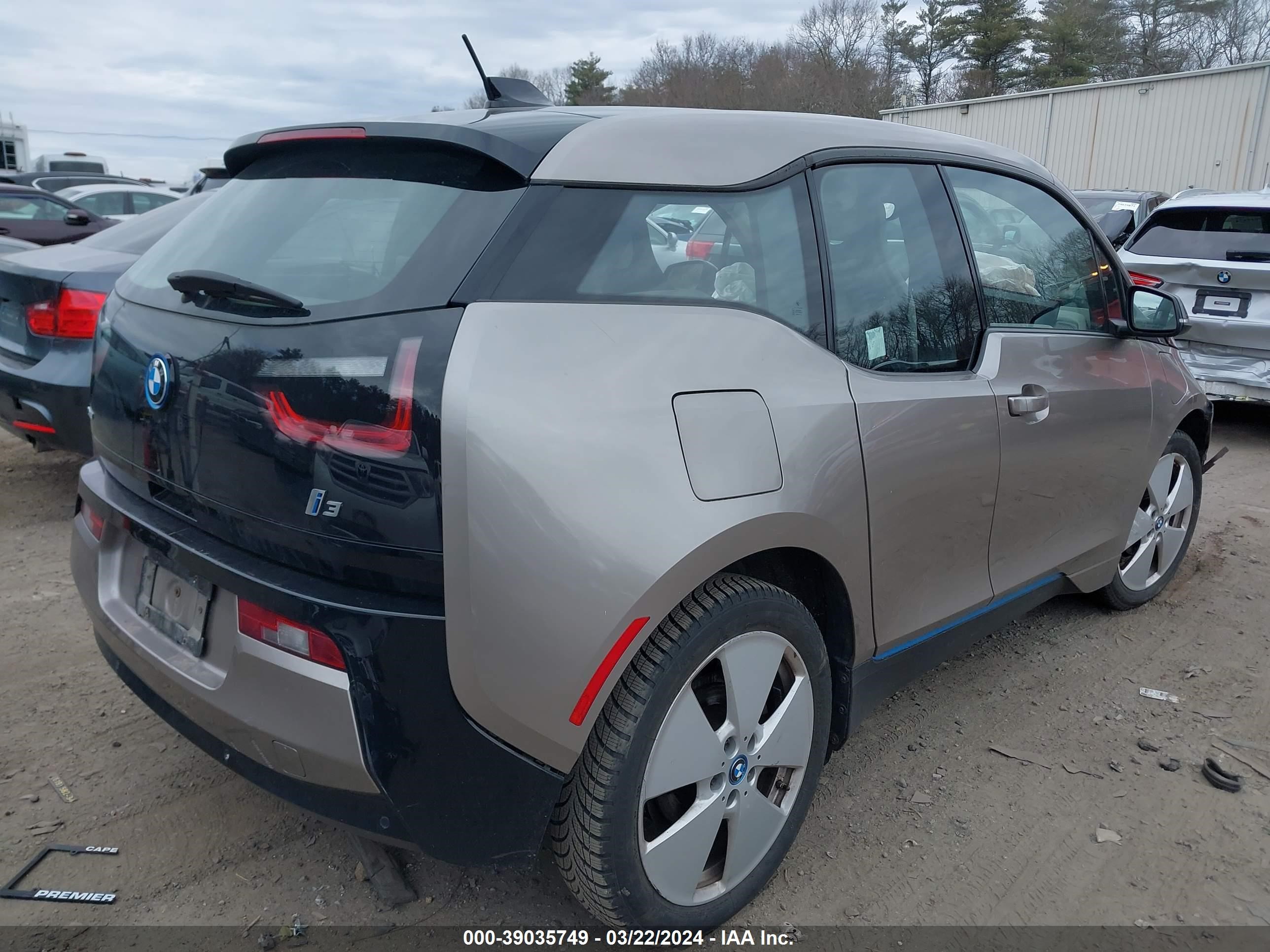 Photo 3 VIN: WBY1Z4C55FV501095 - BMW I3 