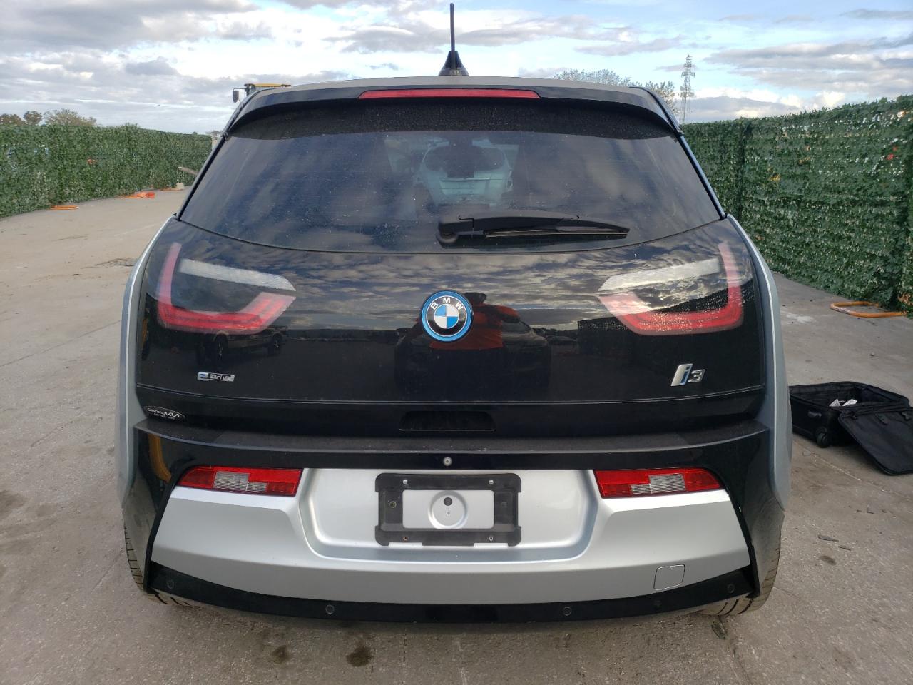 Photo 5 VIN: WBY1Z4C57GV505943 - BMW I3 