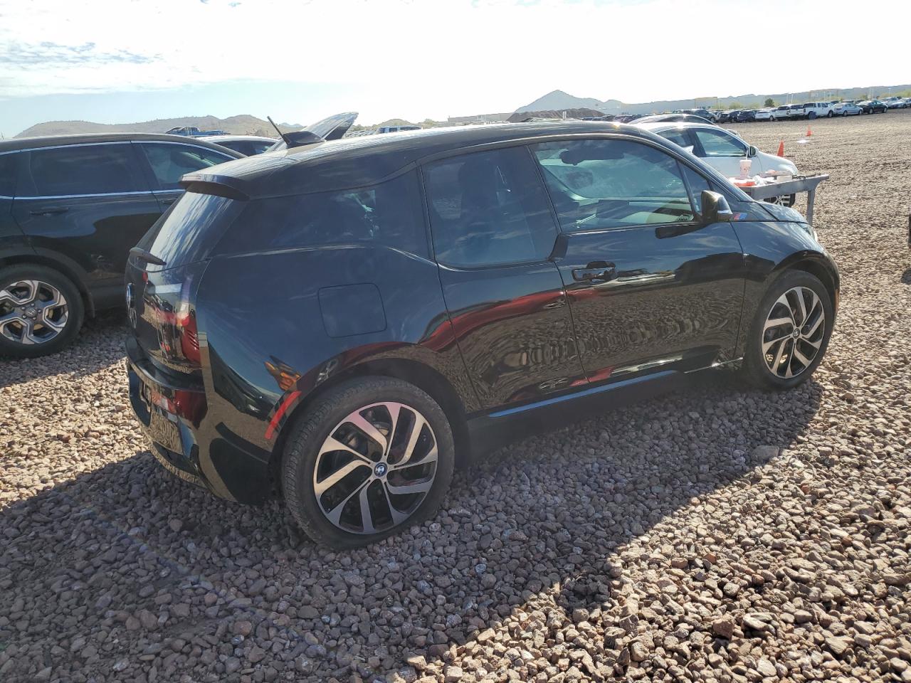 Photo 2 VIN: WBY1Z6C3XH7A39511 - BMW I3 