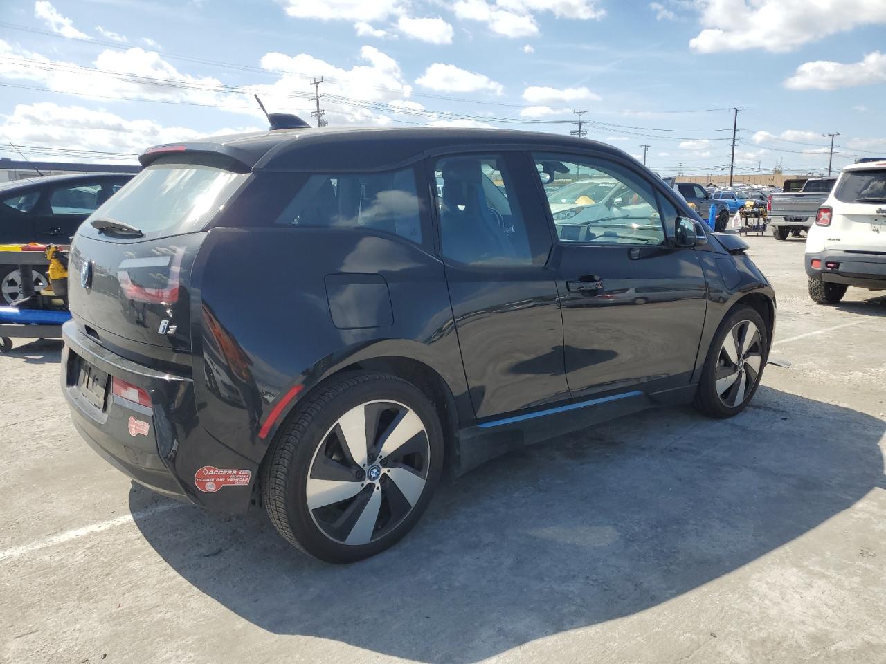 Photo 2 VIN: WBY1Z8C30HV894433 - BMW I3 