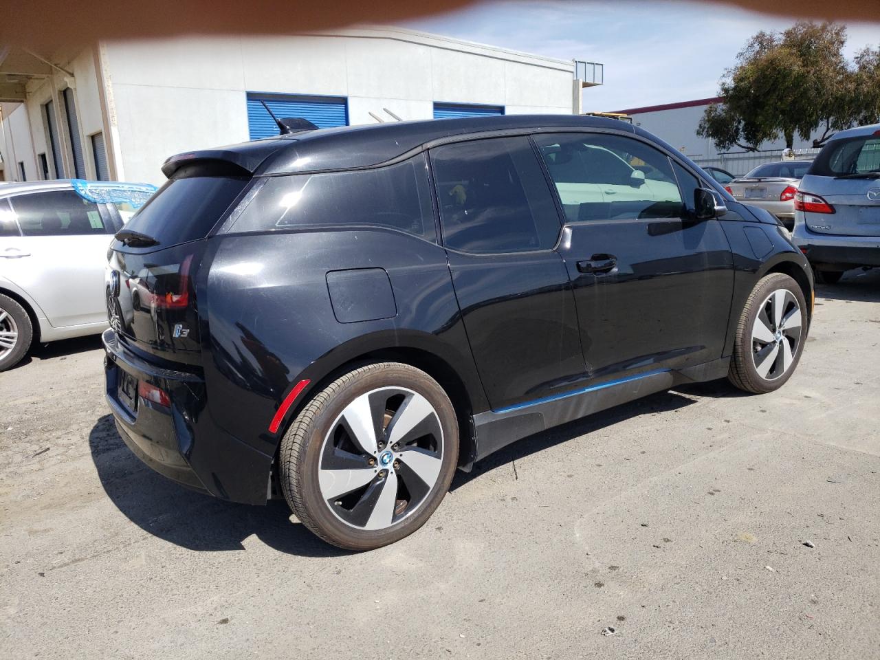 Photo 2 VIN: WBY1Z8C36HV891052 - BMW I3 