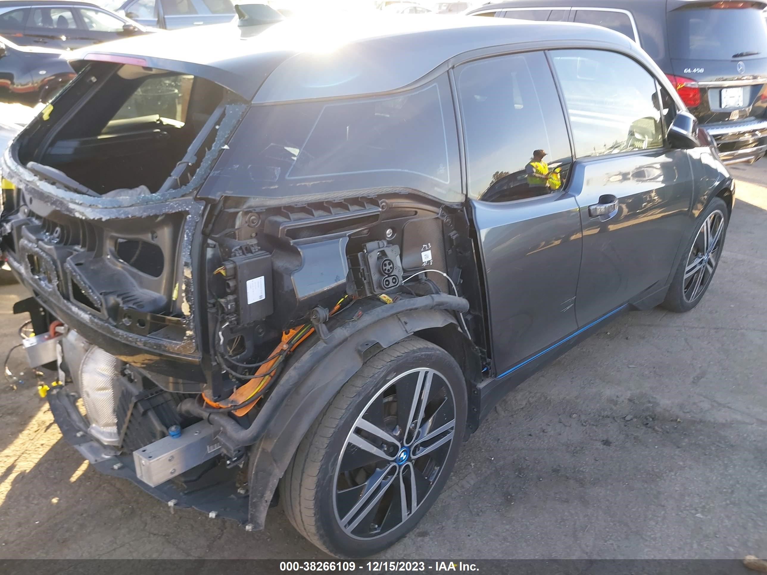 Photo 3 VIN: WBY1Z8C55HV551750 - BMW I3 