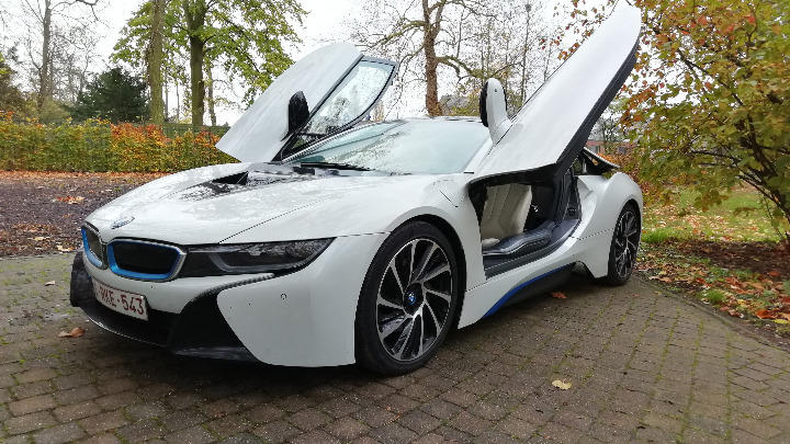 Photo 25 VIN: WBY2Z210X0V345157 - BMW I8 COUPE 