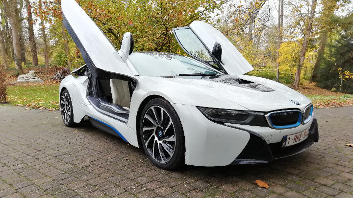 Photo 26 VIN: WBY2Z210X0V345157 - BMW I8 COUPE 