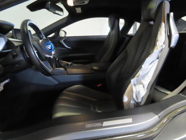 Photo 8 VIN: WBY2Z2C31HV676809 - BMW I8 