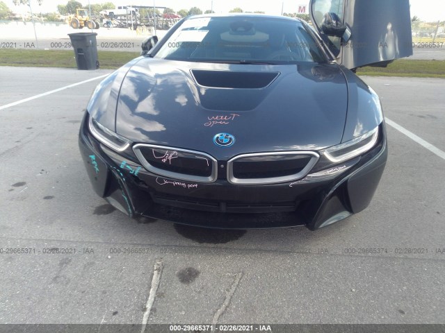 Photo 5 VIN: WBY2Z2C39HV676430 - BMW I8 